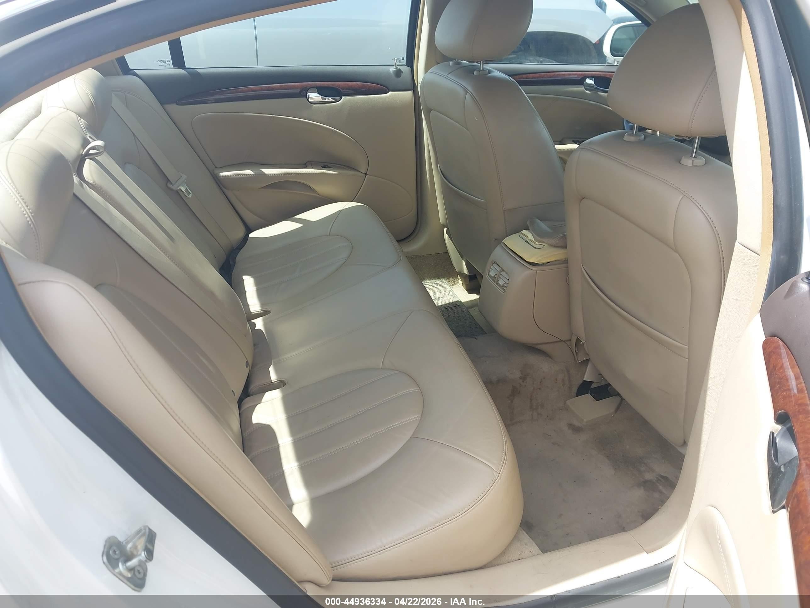 2011 Buick Lucerne Cxl Белый vin: 1G4HC5EM3BU134219