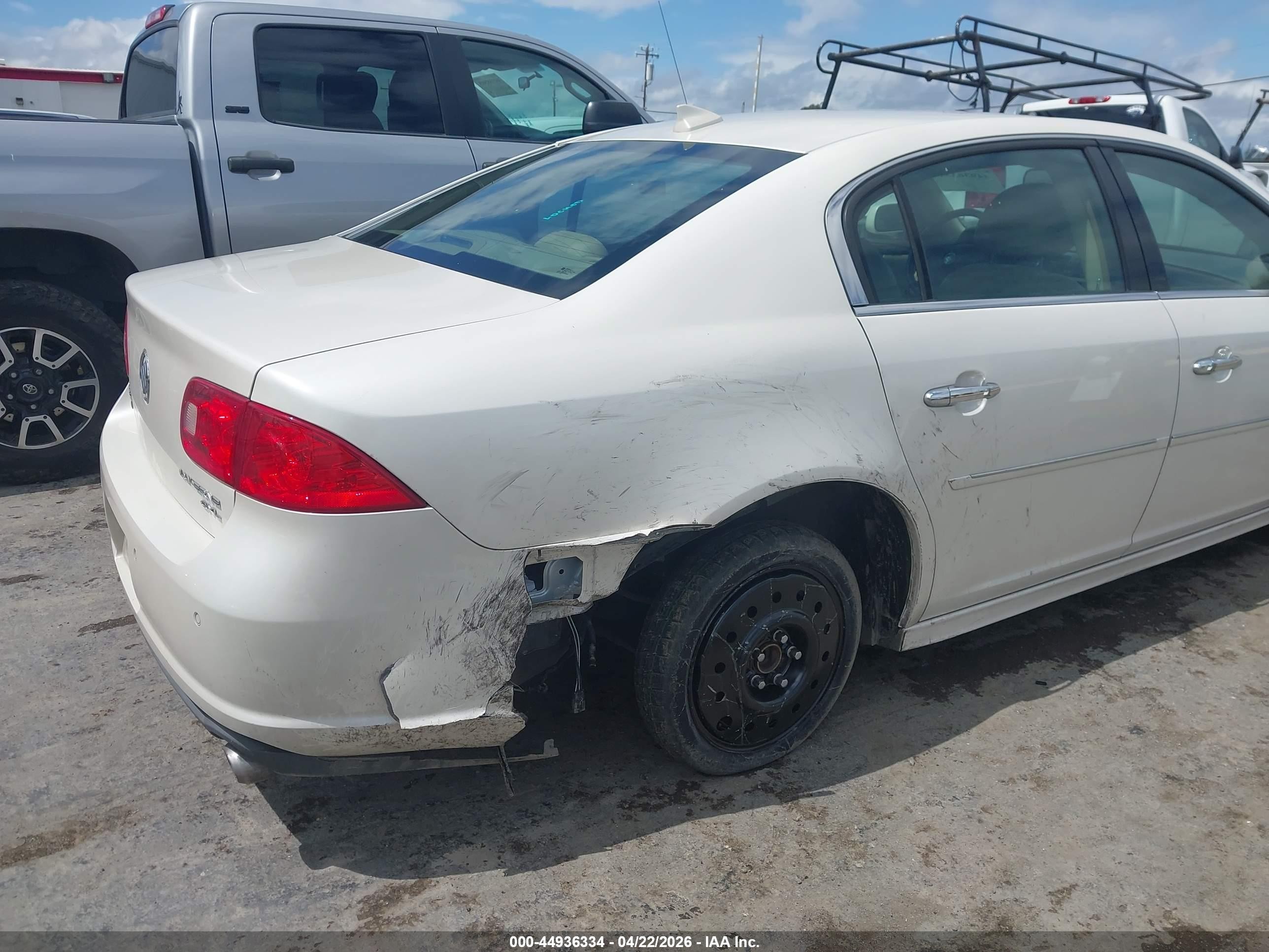 2011 Buick Lucerne Cxl Белый vin: 1G4HC5EM3BU134219
