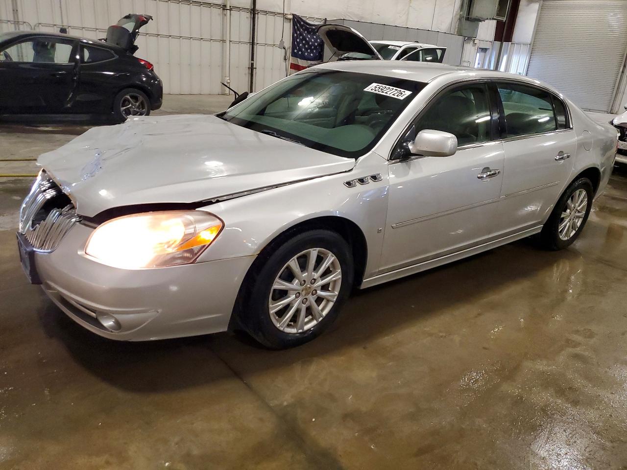 2010 Buick Lucerne Cxl Silver vin: 1G4HC5EM4AU113555