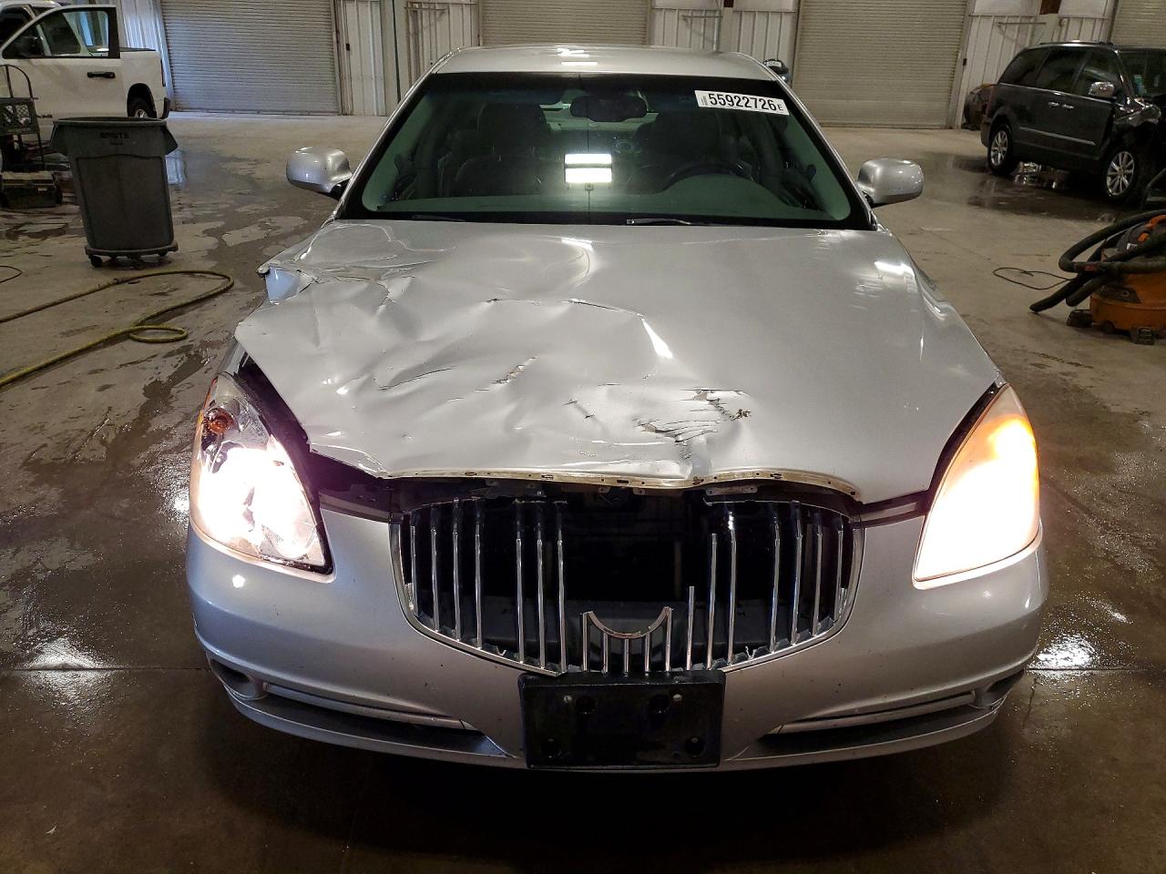 2010 Buick Lucerne Cxl Silver vin: 1G4HC5EM4AU113555