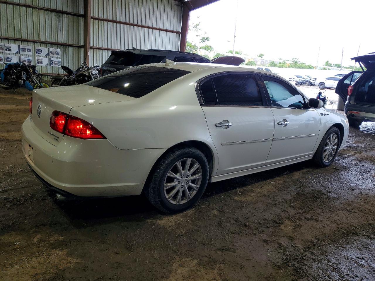 2010 Buick Lucerne Cxl Cream vin: 1G4HC5EM5AU124984