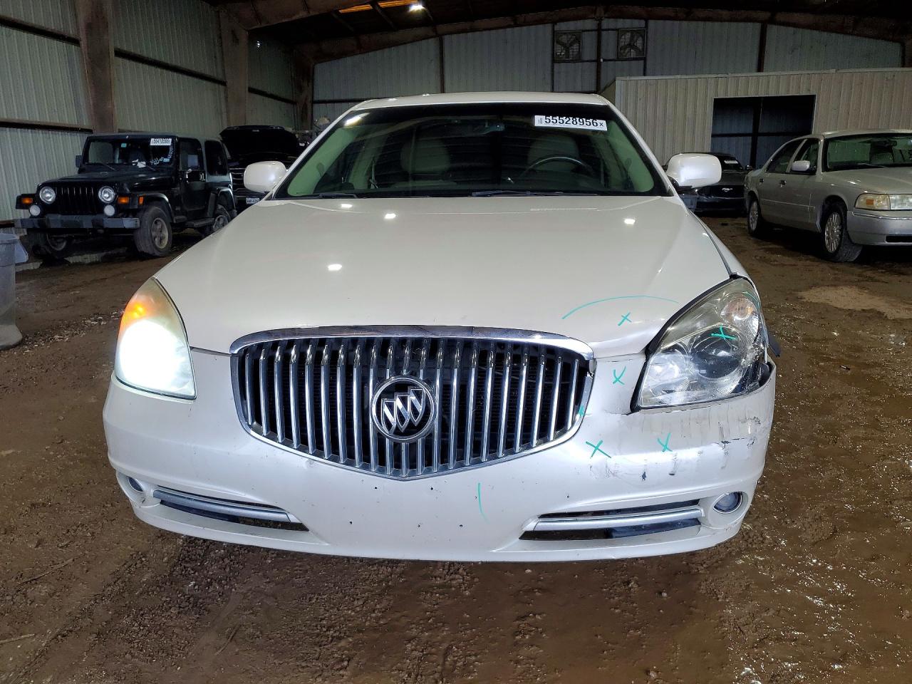 2010 Buick Lucerne Cxl Cream vin: 1G4HC5EM5AU124984