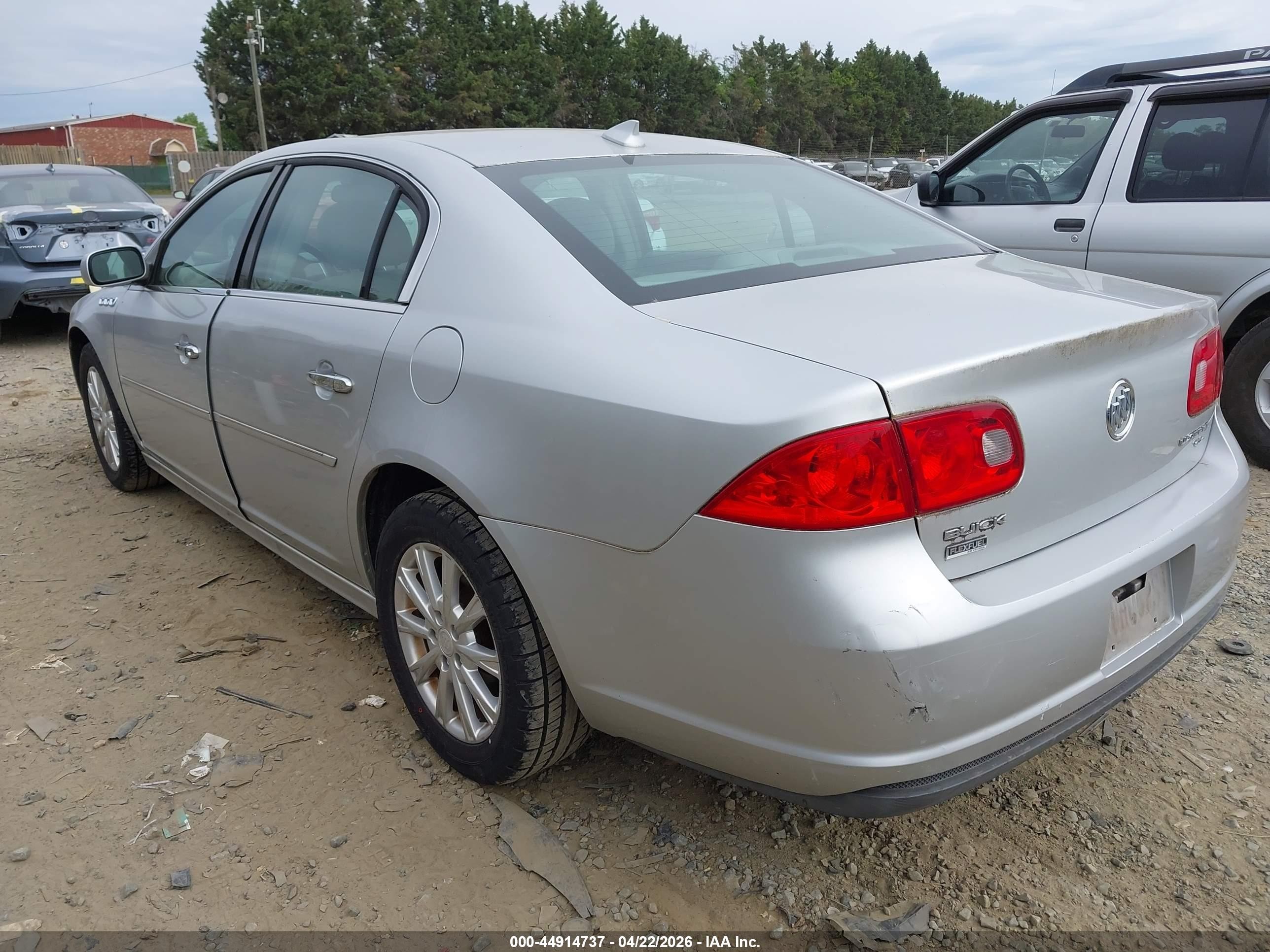 2011 Buick Lucerne Cxl Silver vin: 1G4HC5EM5BU101982