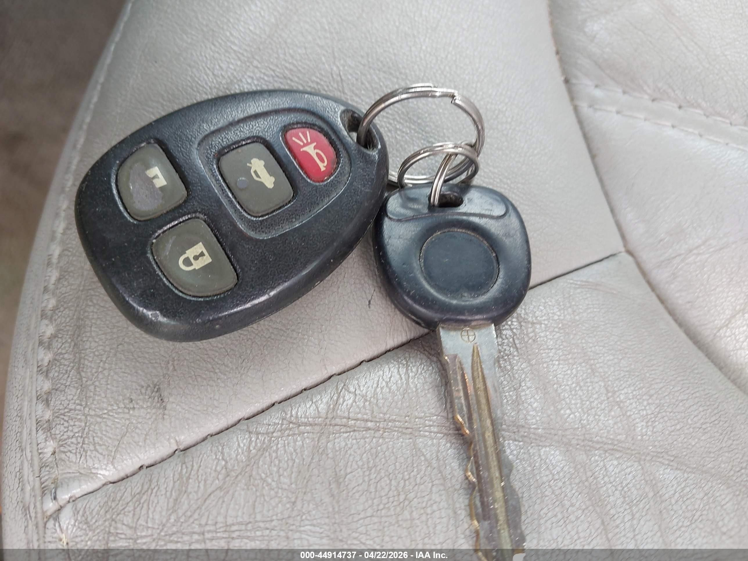 2011 Buick Lucerne Cxl Silver vin: 1G4HC5EM5BU101982