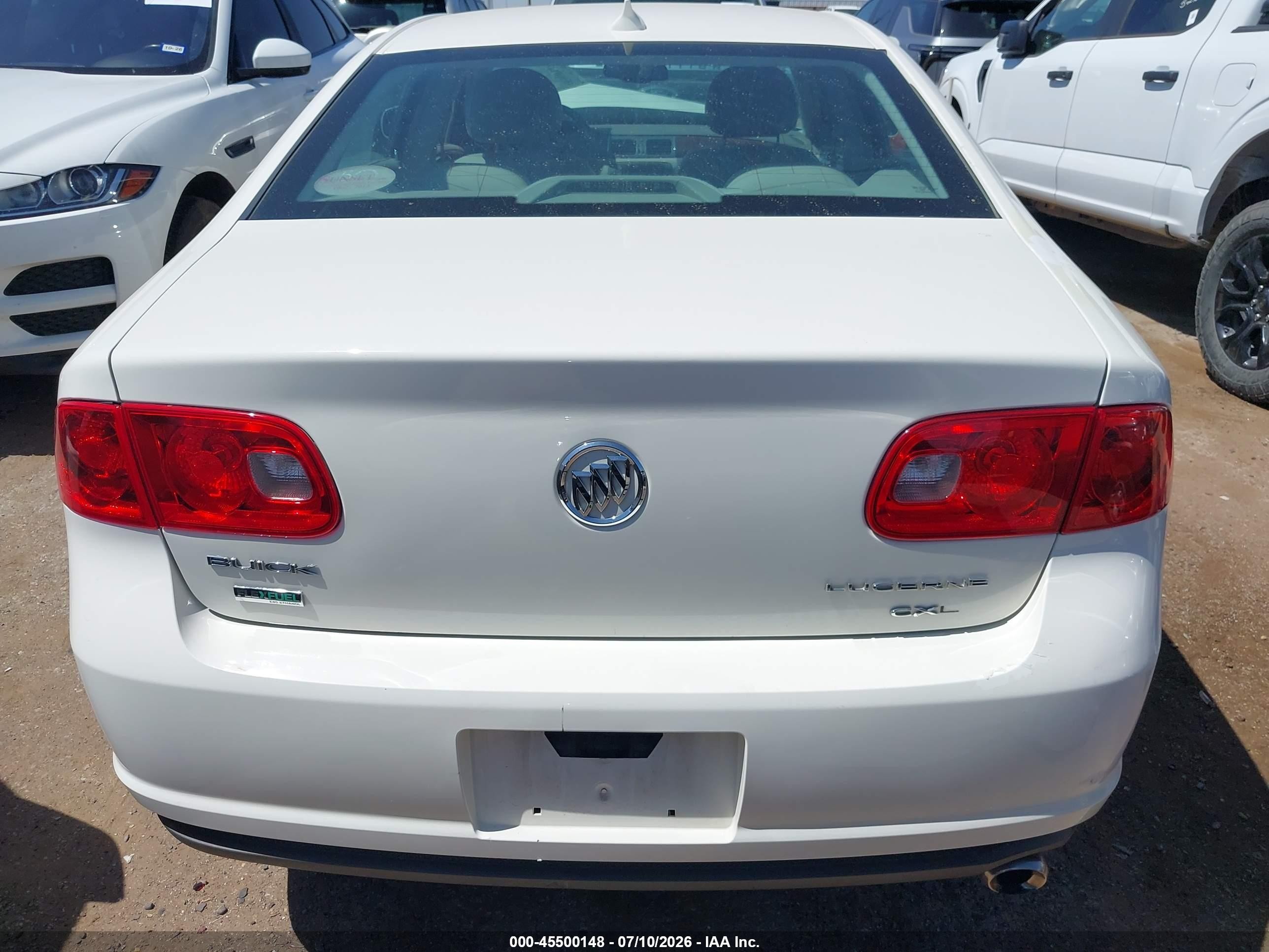 2011 Buick Lucerne Cxl White vin: 1G4HC5EM5BU110164