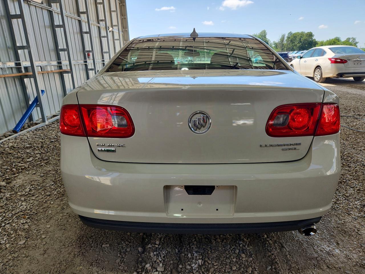 2010 Buick Lucerne Cxl Cream vin: 1G4HC5EM6AU123696