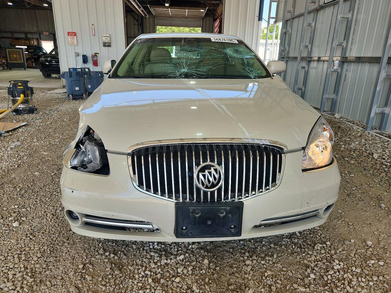 2010 Buick Lucerne Cxl Cream vin: 1G4HC5EM6AU123696
