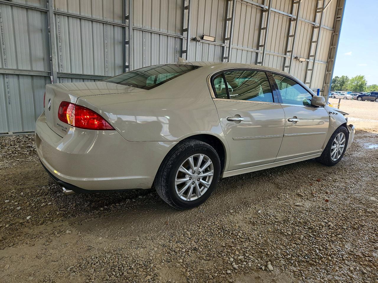 2010 Buick Lucerne Cxl Cream vin: 1G4HC5EM6AU123696