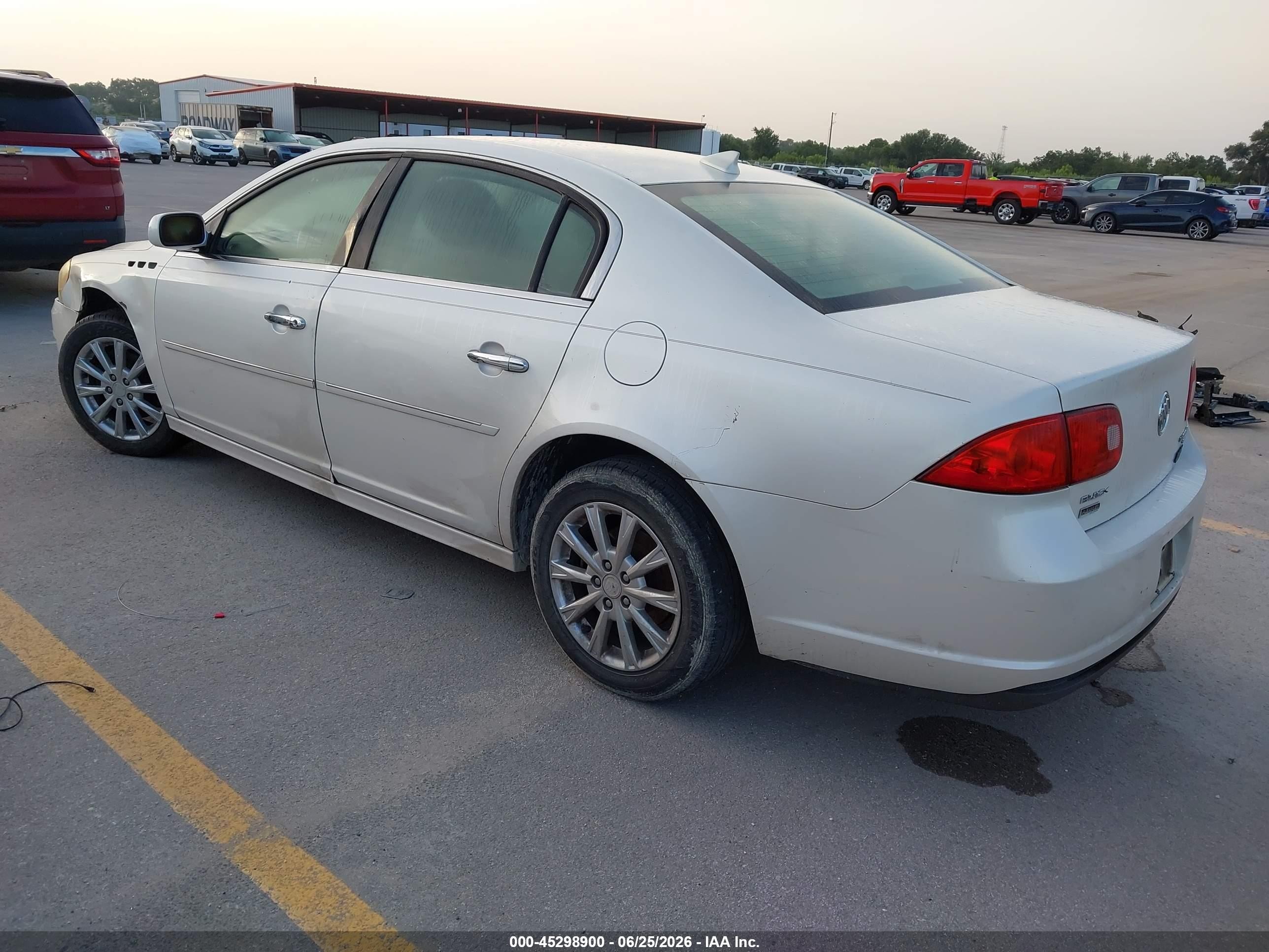 2010 Buick Lucerne Cxl White vin: 1G4HC5EM6AU129059