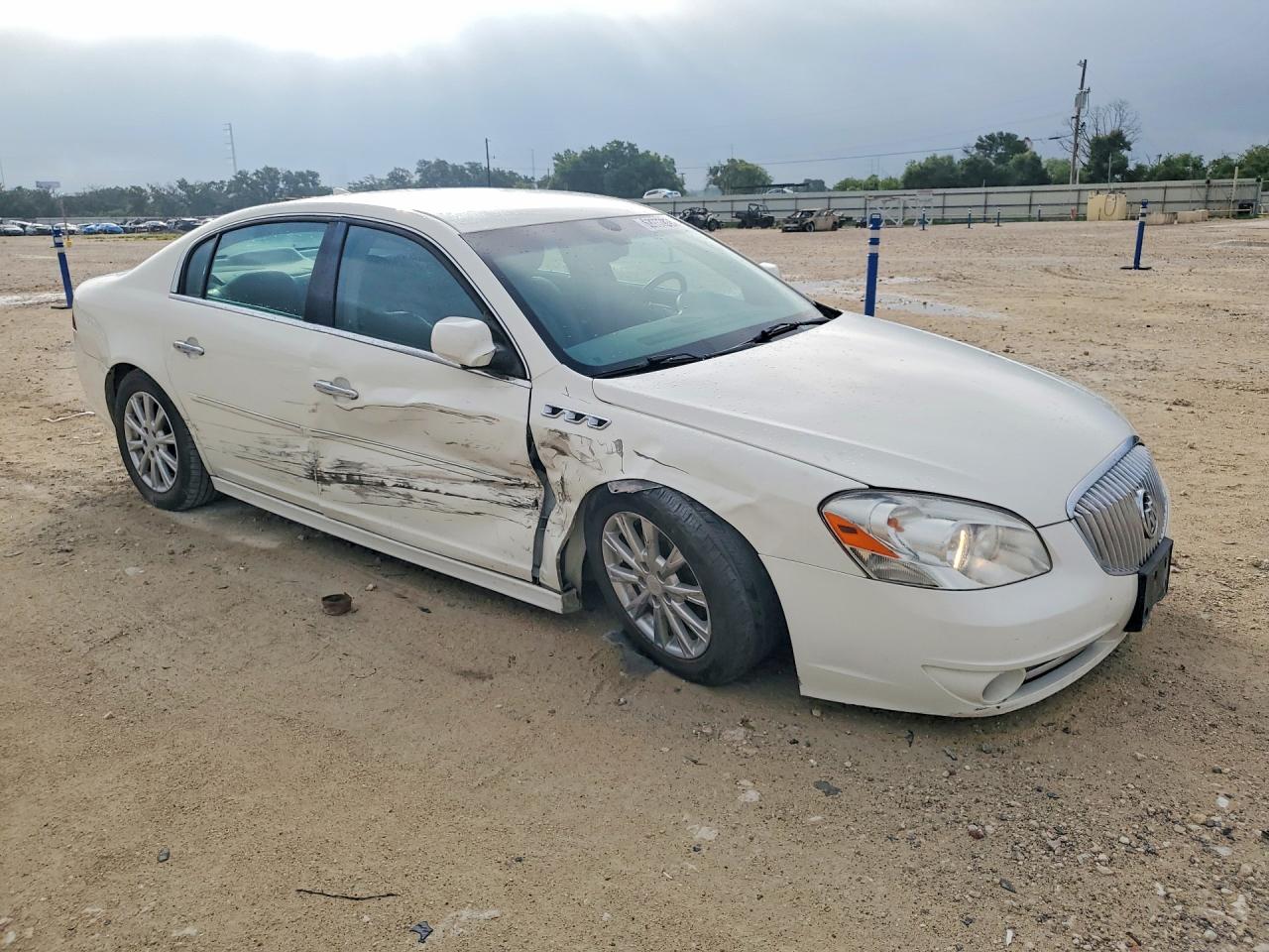 2011 Buick Lucerne Cxl White vin: 1G4HC5EM6BU152374