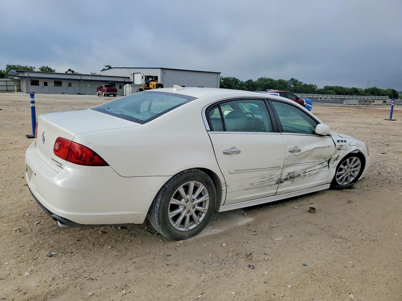 2011 Buick Lucerne Cxl White vin: 1G4HC5EM6BU152374