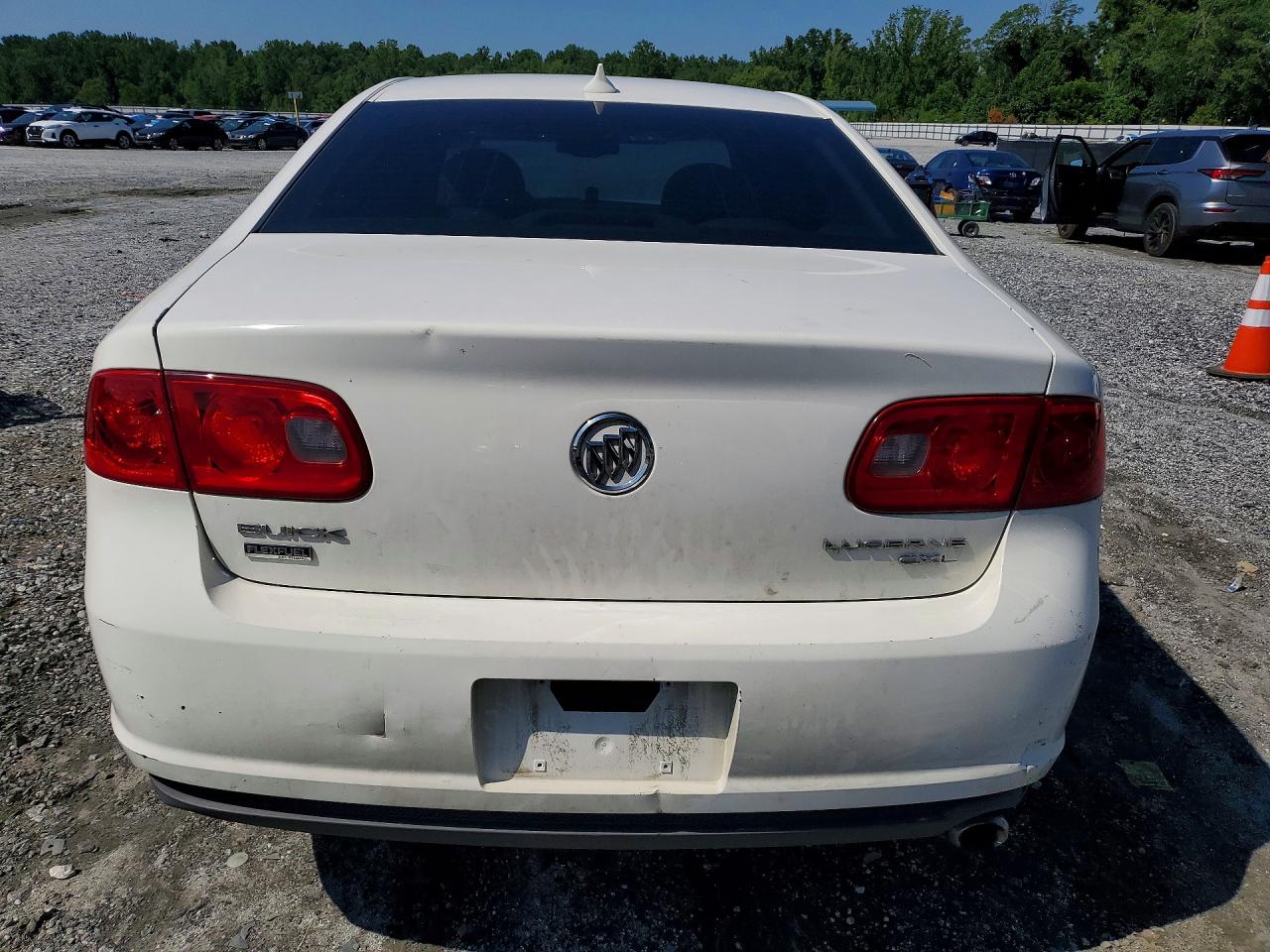 2011 Buick Lucerne Cxl White vin: 1G4HC5EM7BU114474
