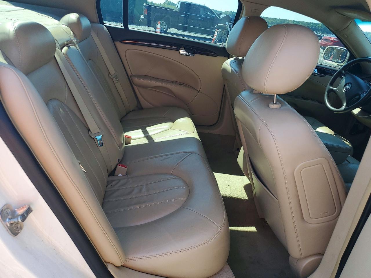 2011 Buick Lucerne Cxl White vin: 1G4HC5EM7BU114474