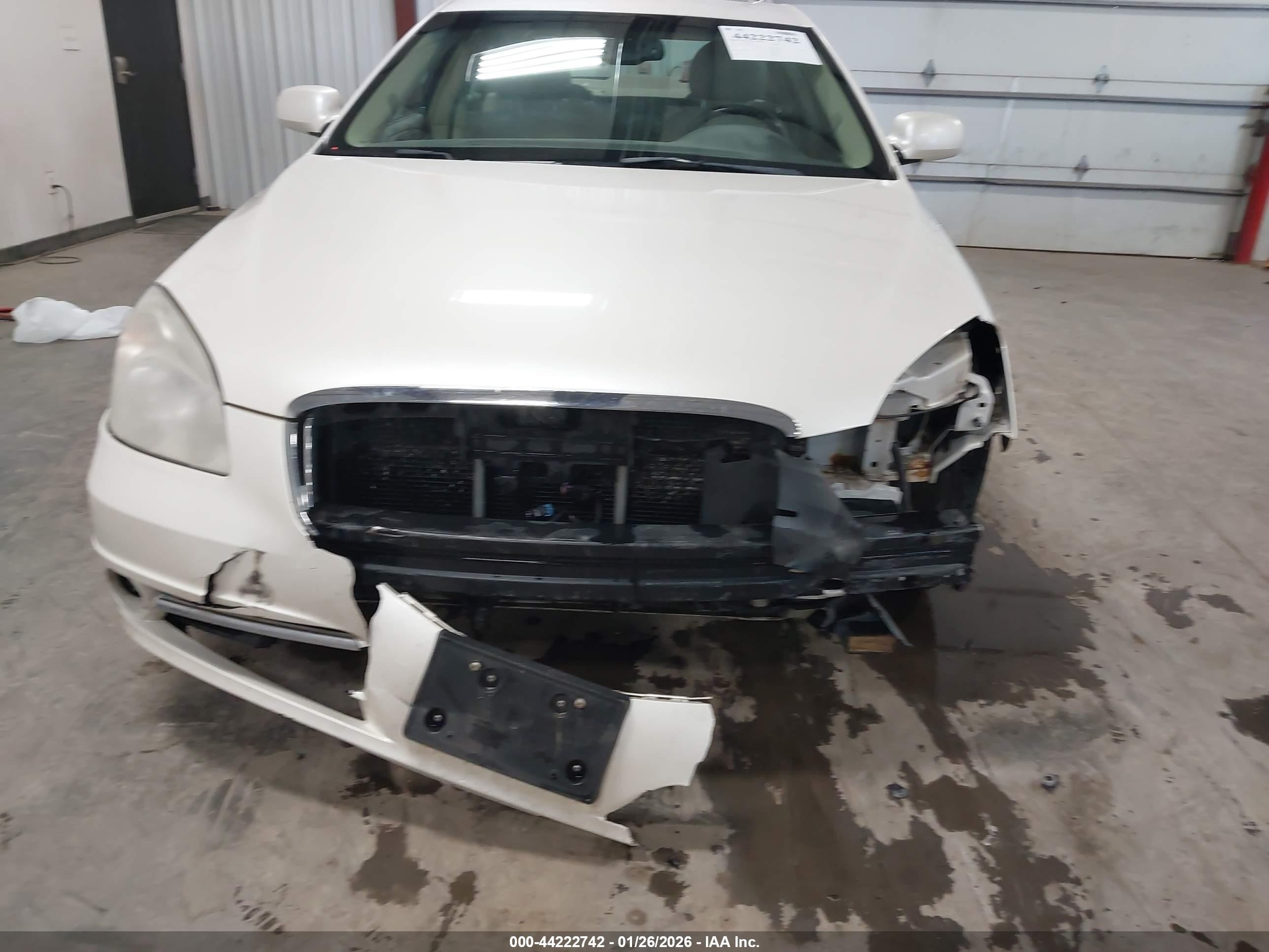 2011 Buick Lucerne Cxl White vin: 1G4HC5EM7BU123126