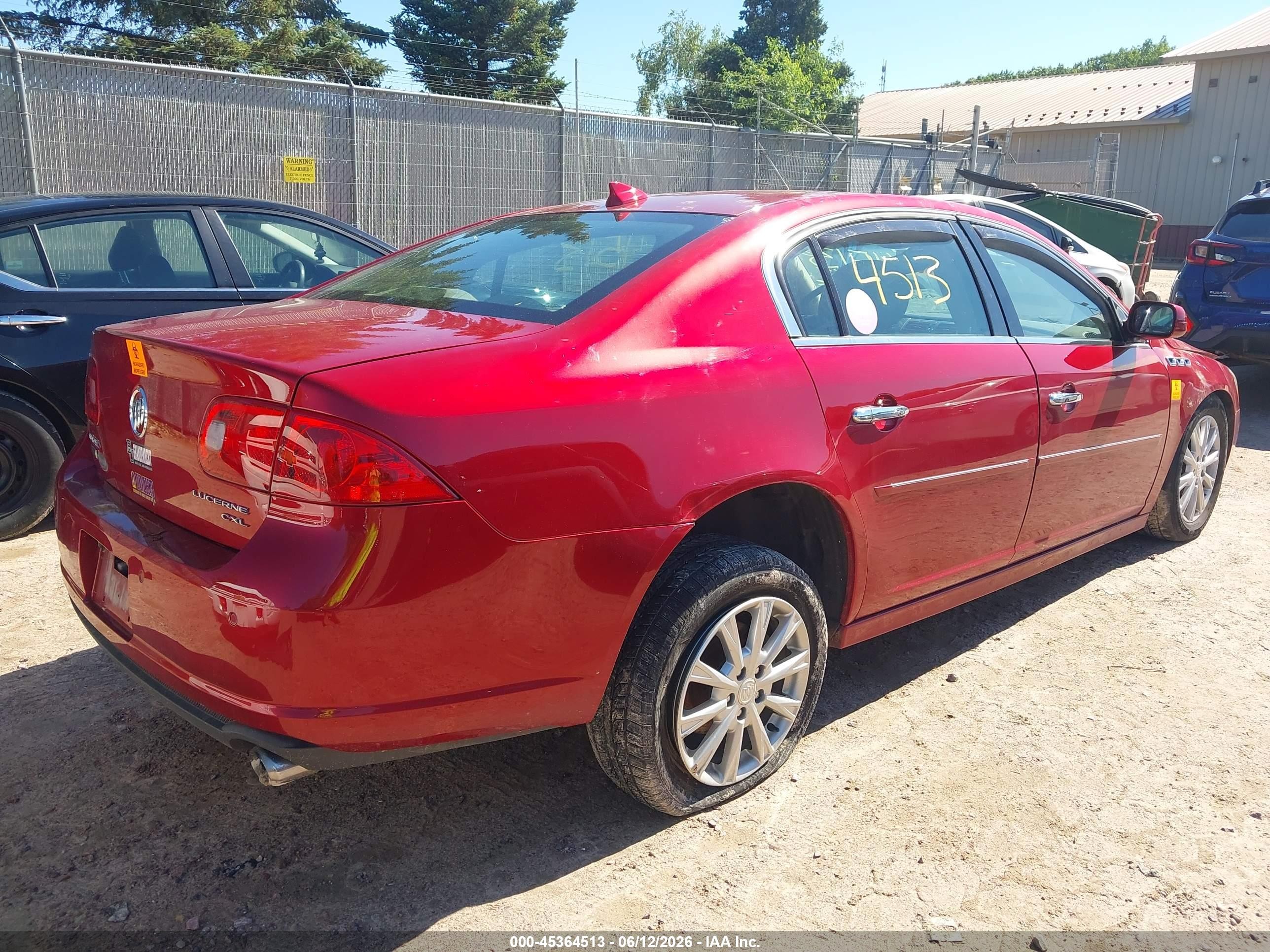2011 Buick Lucerne Cxl Red vin: 1G4HC5EM7BU149323