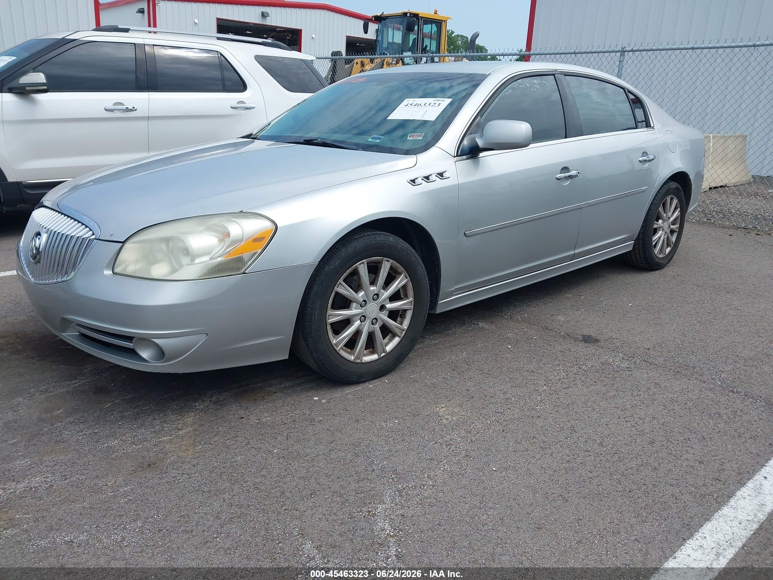 2010 Buick Lucerne Cxl Silver vin: 1G4HC5EM8AU131282