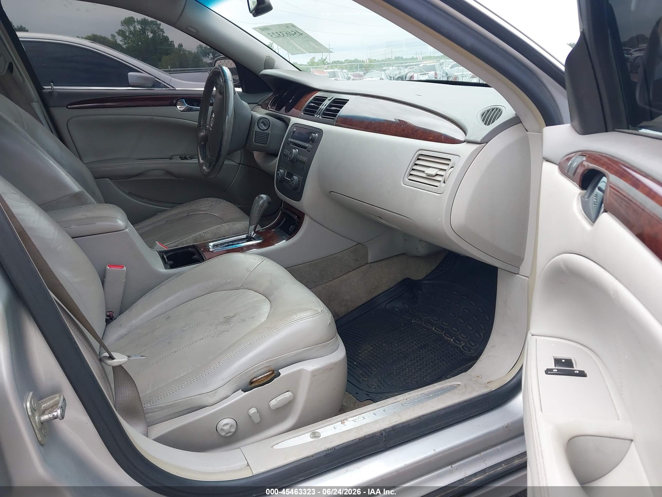 2010 Buick Lucerne Cxl Silver vin: 1G4HC5EM8AU131282