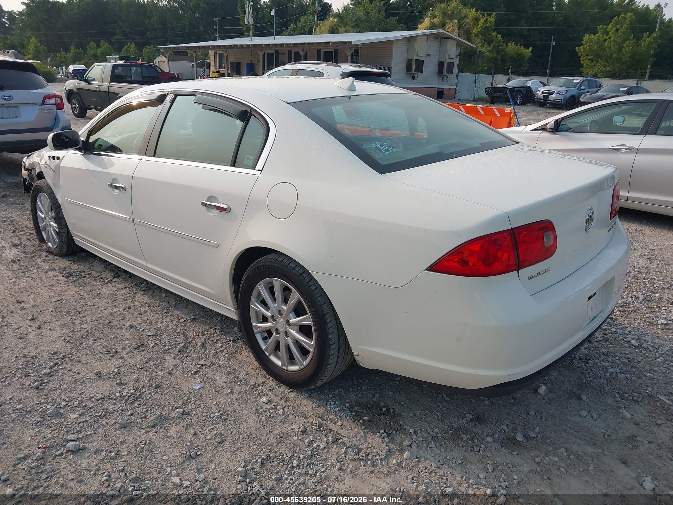 2011 Buick Lucerne Cxl White vin: 1G4HC5EM8BU134815