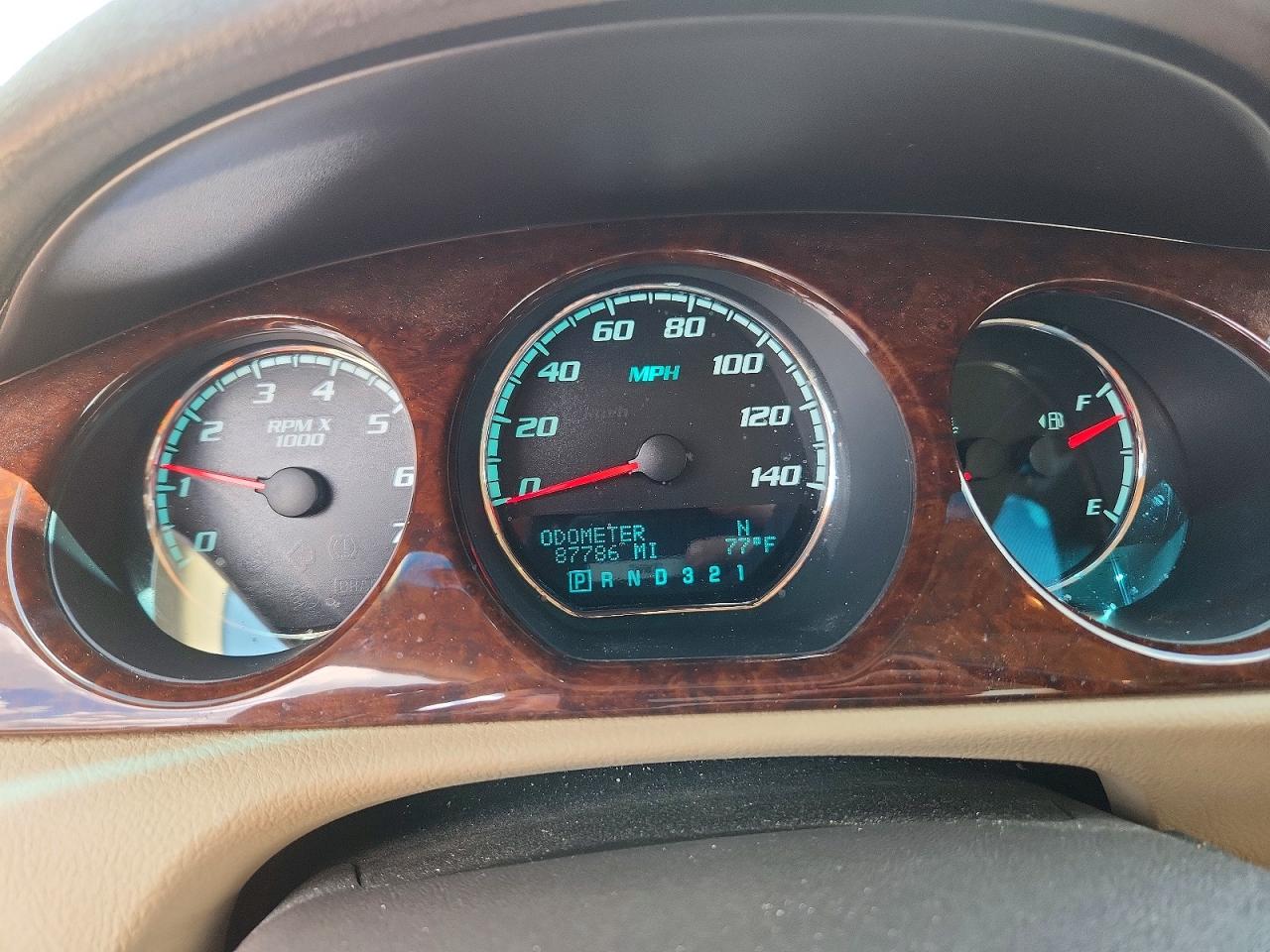 2010 Buick Lucerne Cxl Red vin: 1G4HC5EM9AU137799