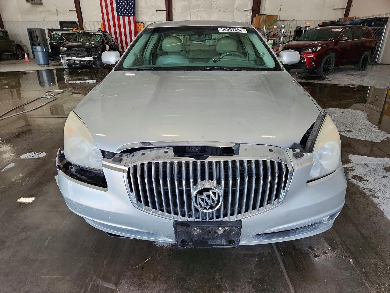 2011 Buick Lucerne Cxl Silver vin: 1G4HC5EM9BU121779