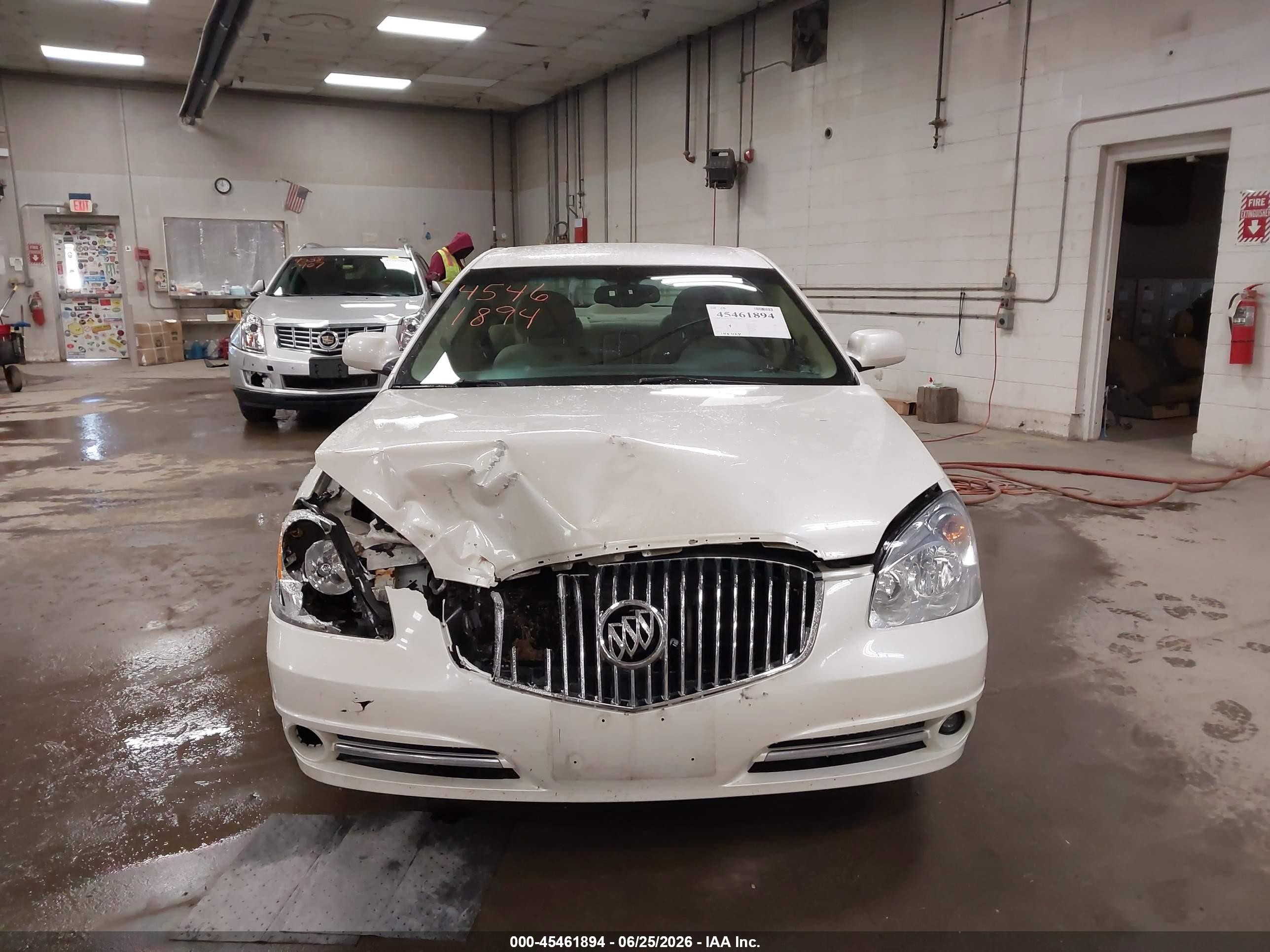 2011 Buick Lucerne Cxl White vin: 1G4HC5EM9BU142194