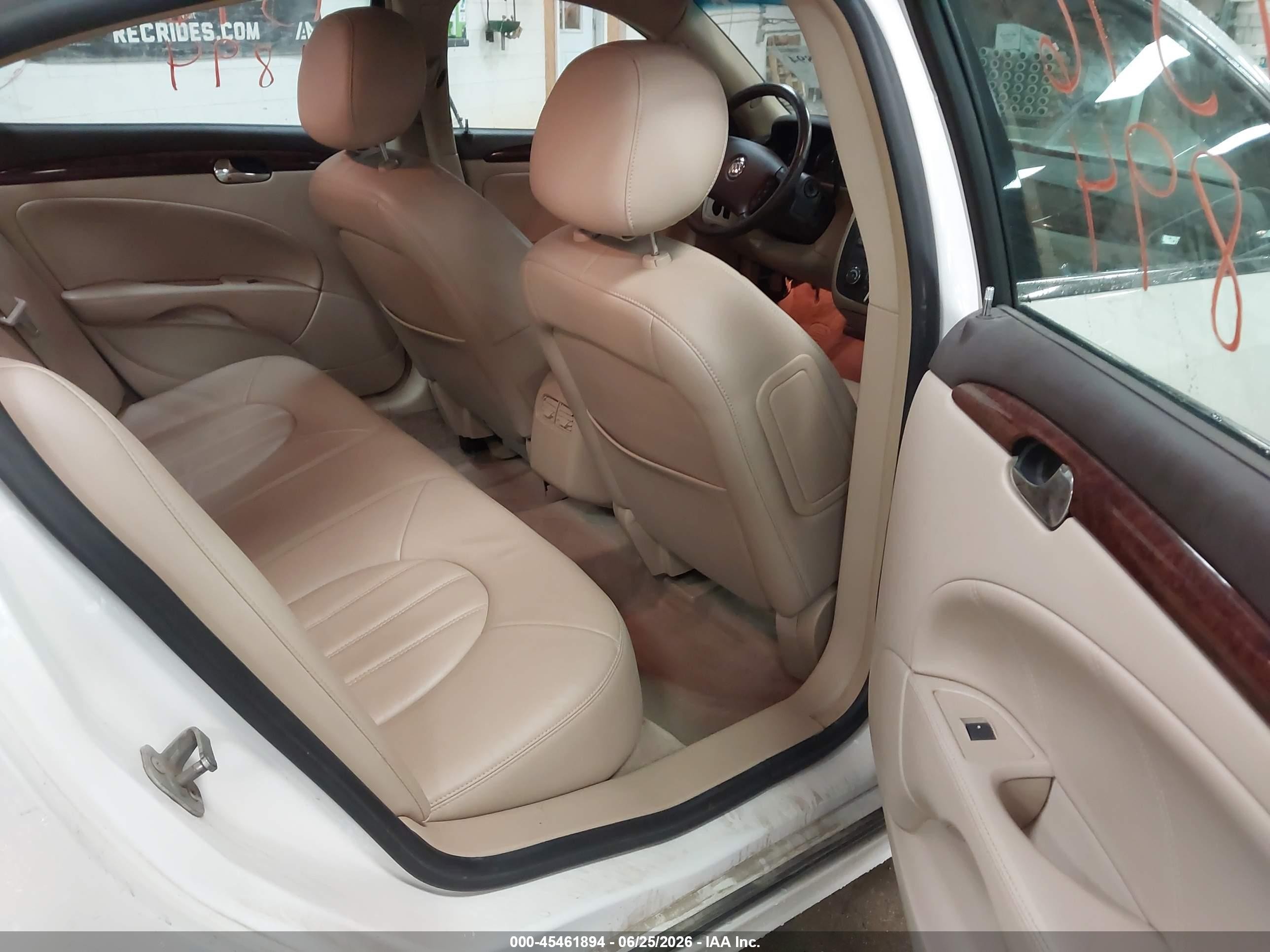 2011 Buick Lucerne Cxl White vin: 1G4HC5EM9BU142194
