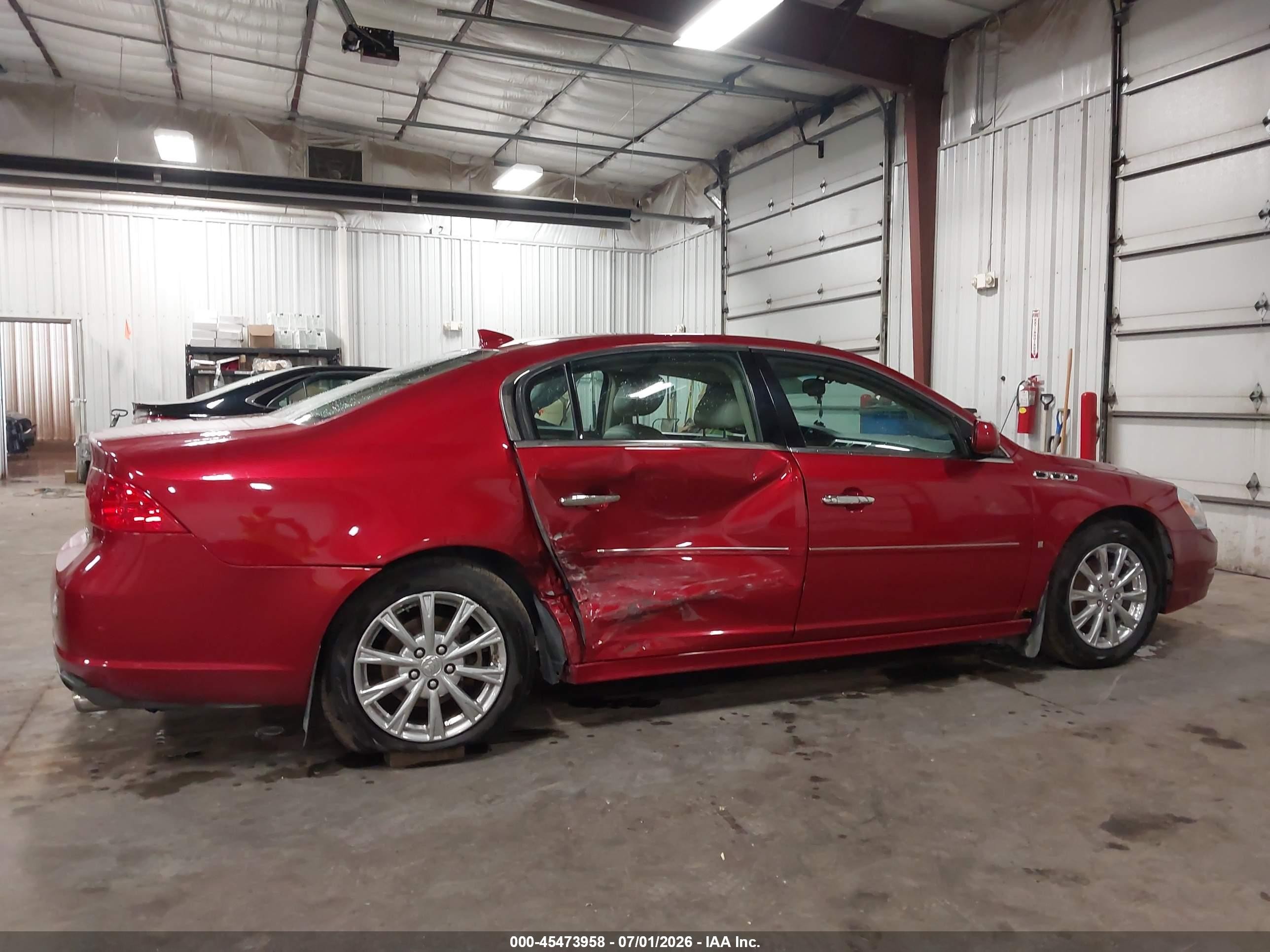 2010 Buick Lucerne Cxl Red vin: 1G4HC5EMXAU106352