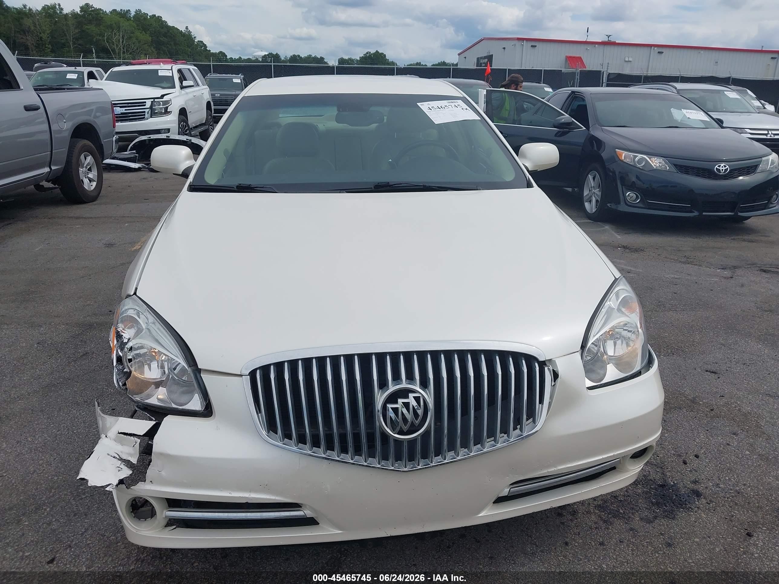 2010 Buick Lucerne Cxl White vin: 1G4HC5EMXAU132756