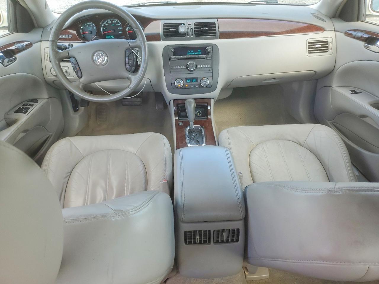 2011 Buick Lucerne White vin: 1G4HC5EMXBU104389