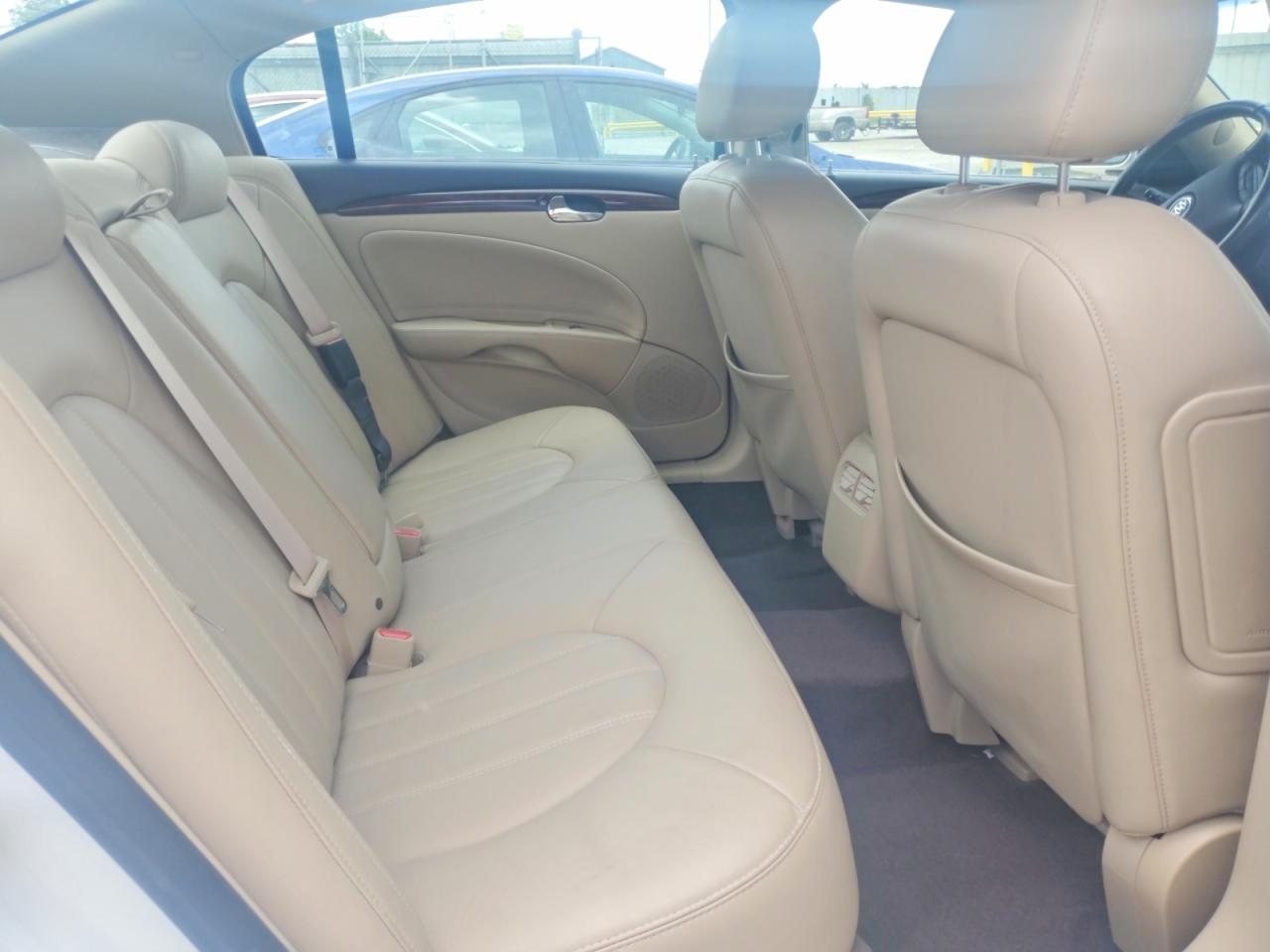 2007 Buick Lucerne Cxl White vin: 1G4HD57207U104966