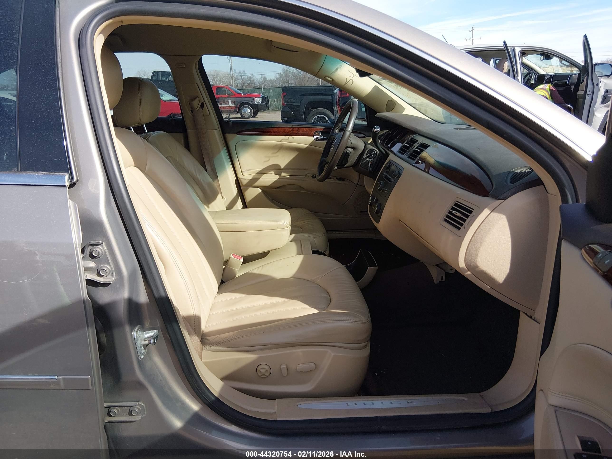 2007 Buick Lucerne Cxl Champagne vin: 1G4HD57207U119158