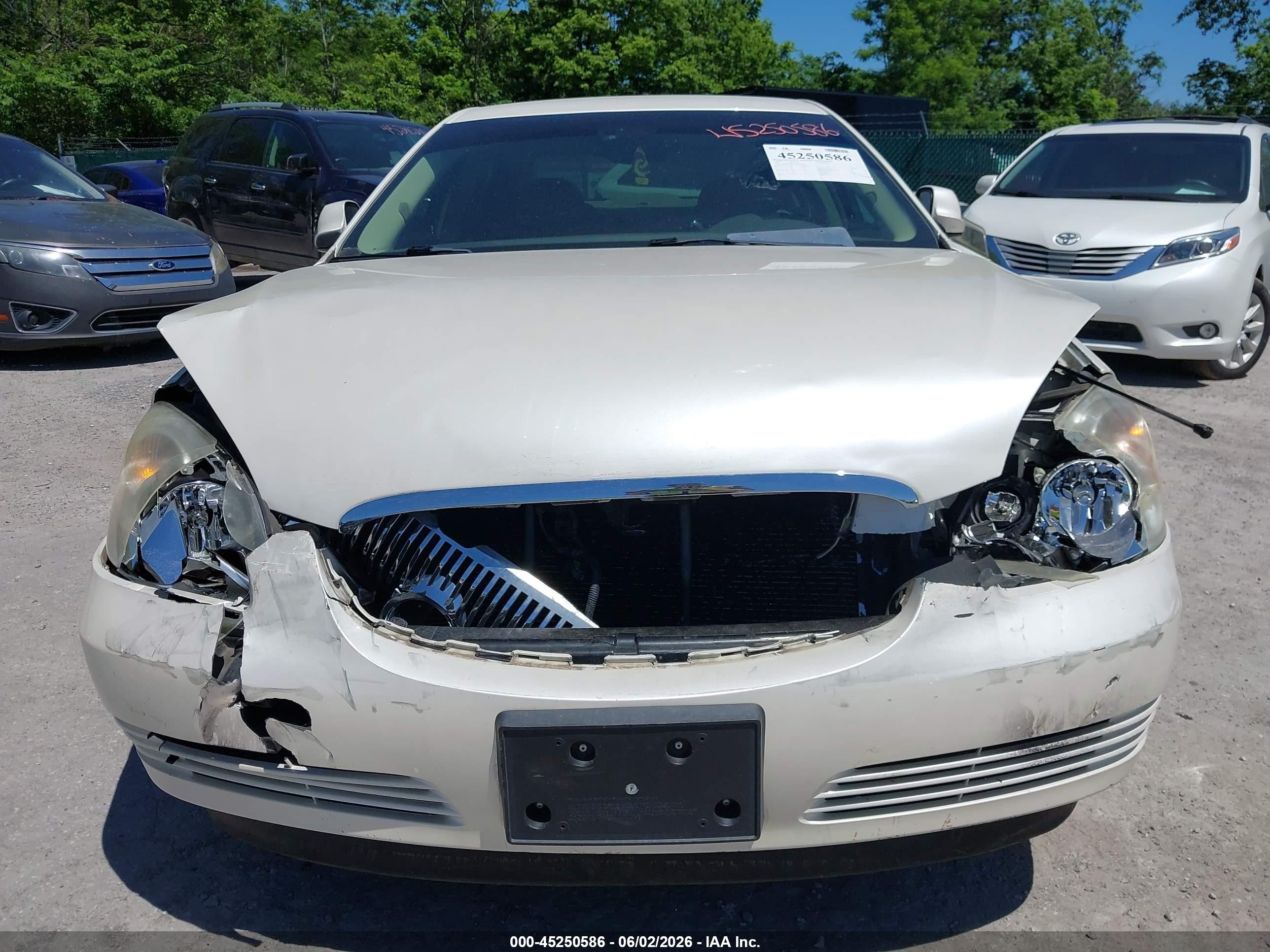 2007 Buick Lucerne Cxl White vin: 1G4HD57207U236433