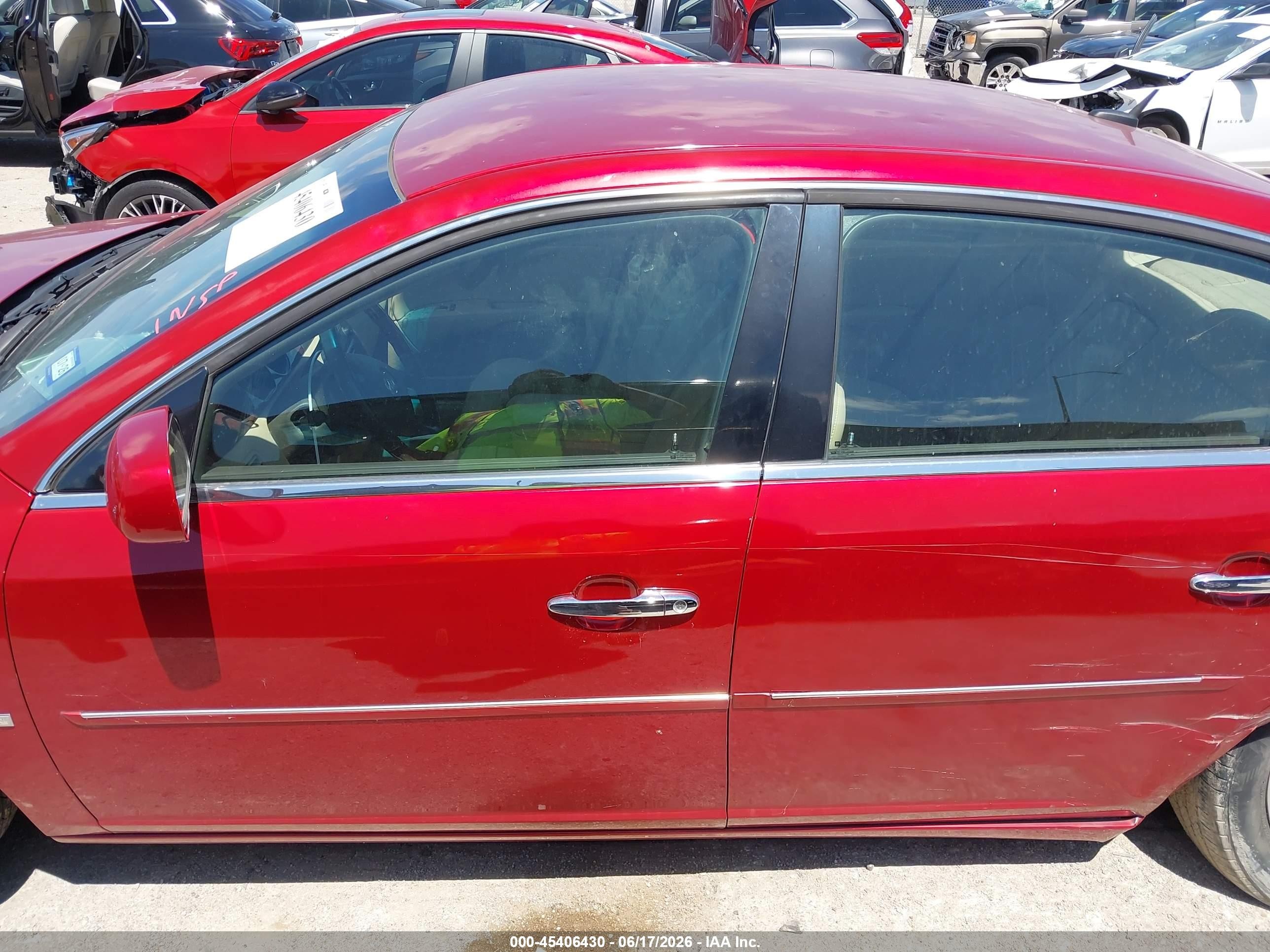 2008 Buick Lucerne Cxl Red vin: 1G4HD57208U183993