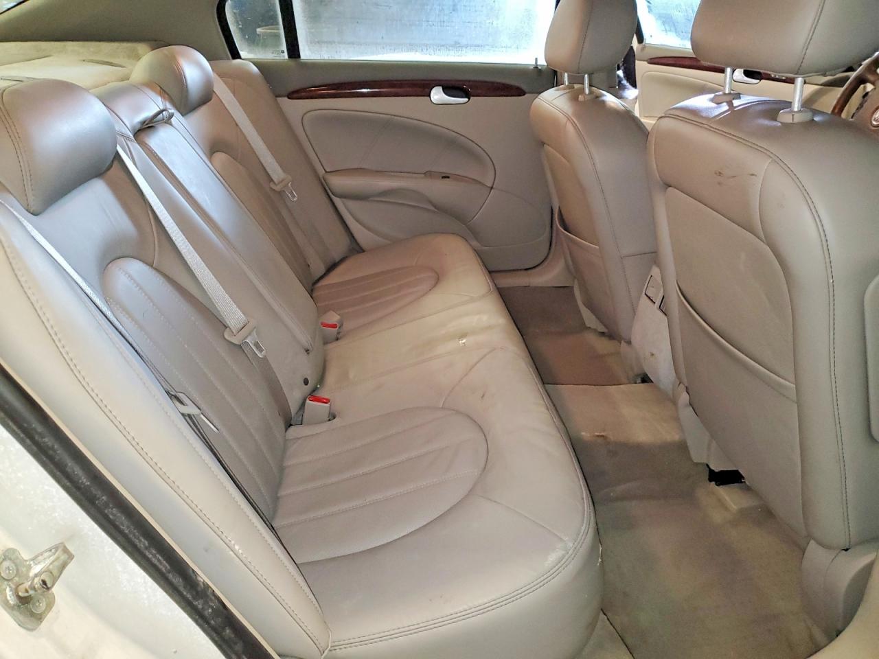 2008 Buick Lucerne Cxl White vin: 1G4HD57208U197988