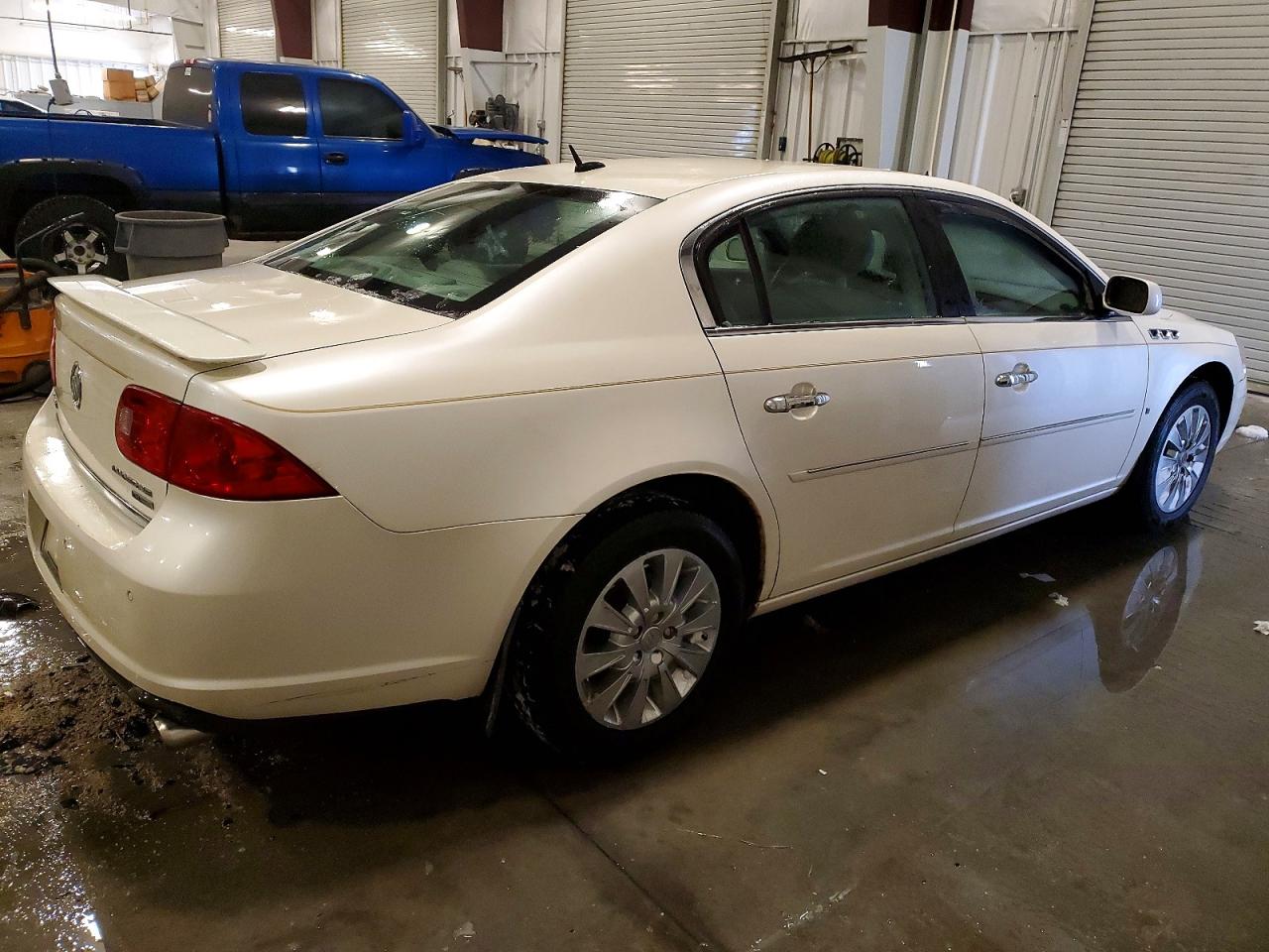 2008 Buick Lucerne Cxl White vin: 1G4HD57208U197988