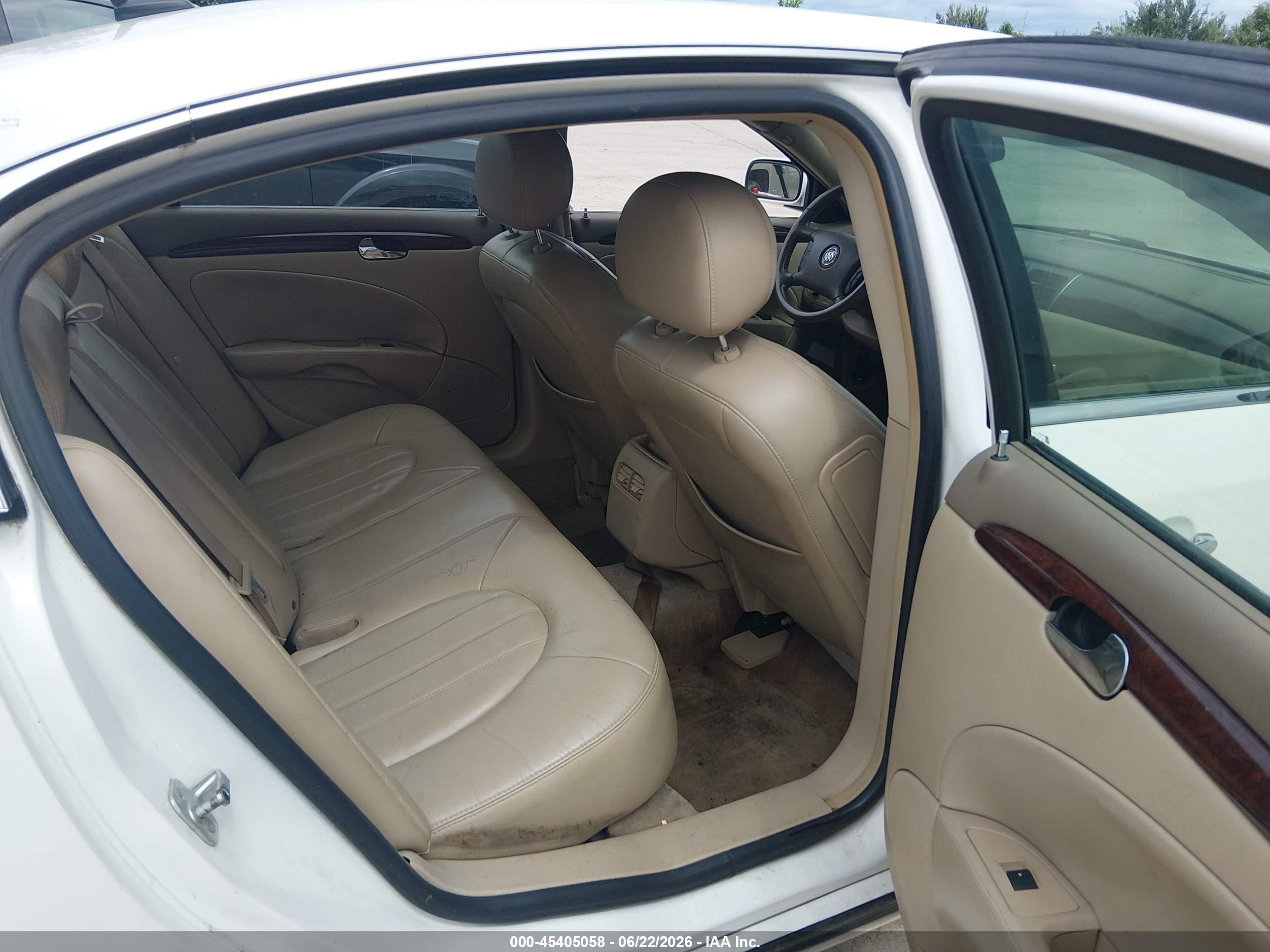 2006 Buick Lucerne Cxl White vin: 1G4HD57216U142012