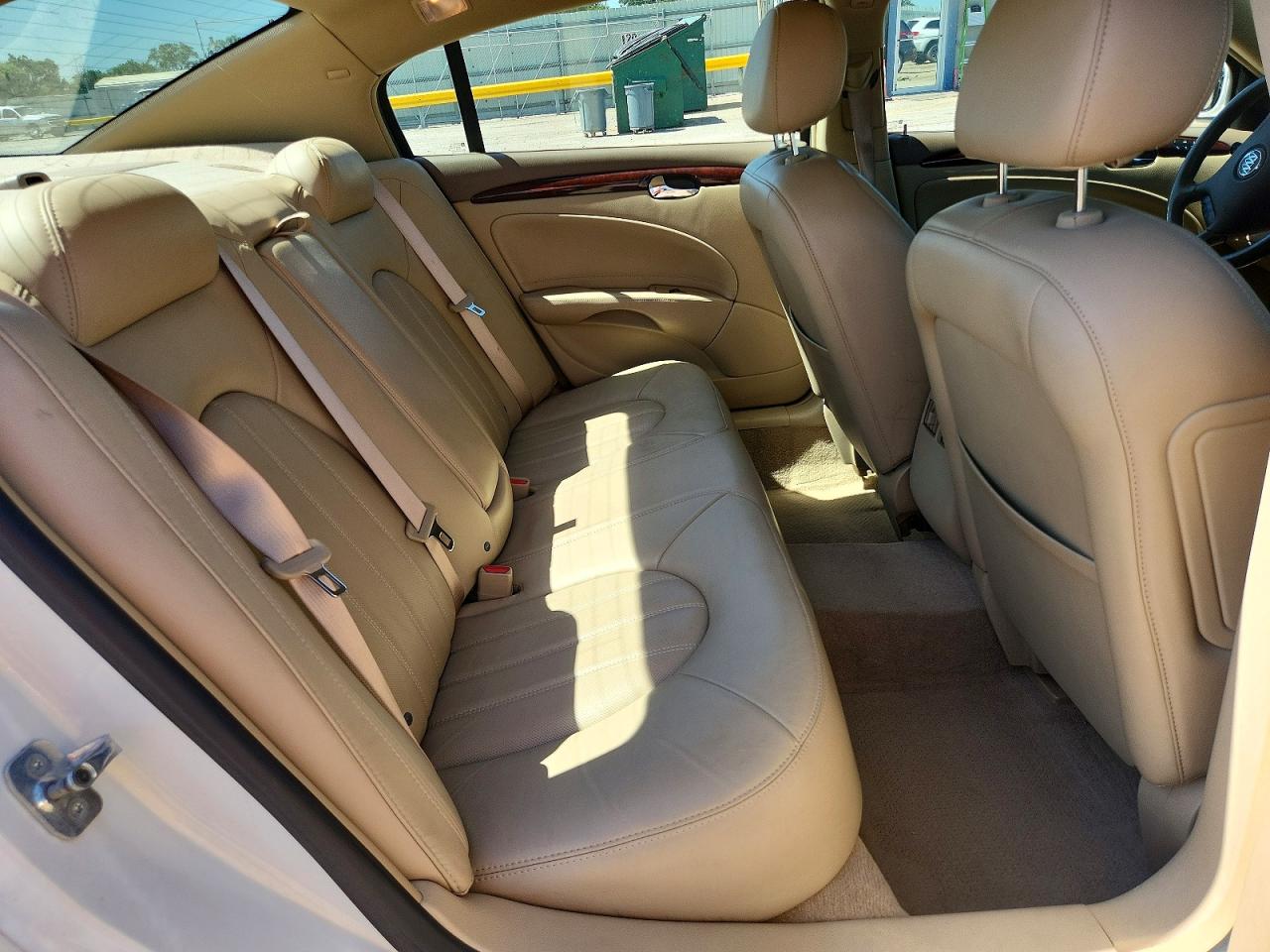 2006 Buick Lucerne Cxl White vin: 1G4HD57216U243695