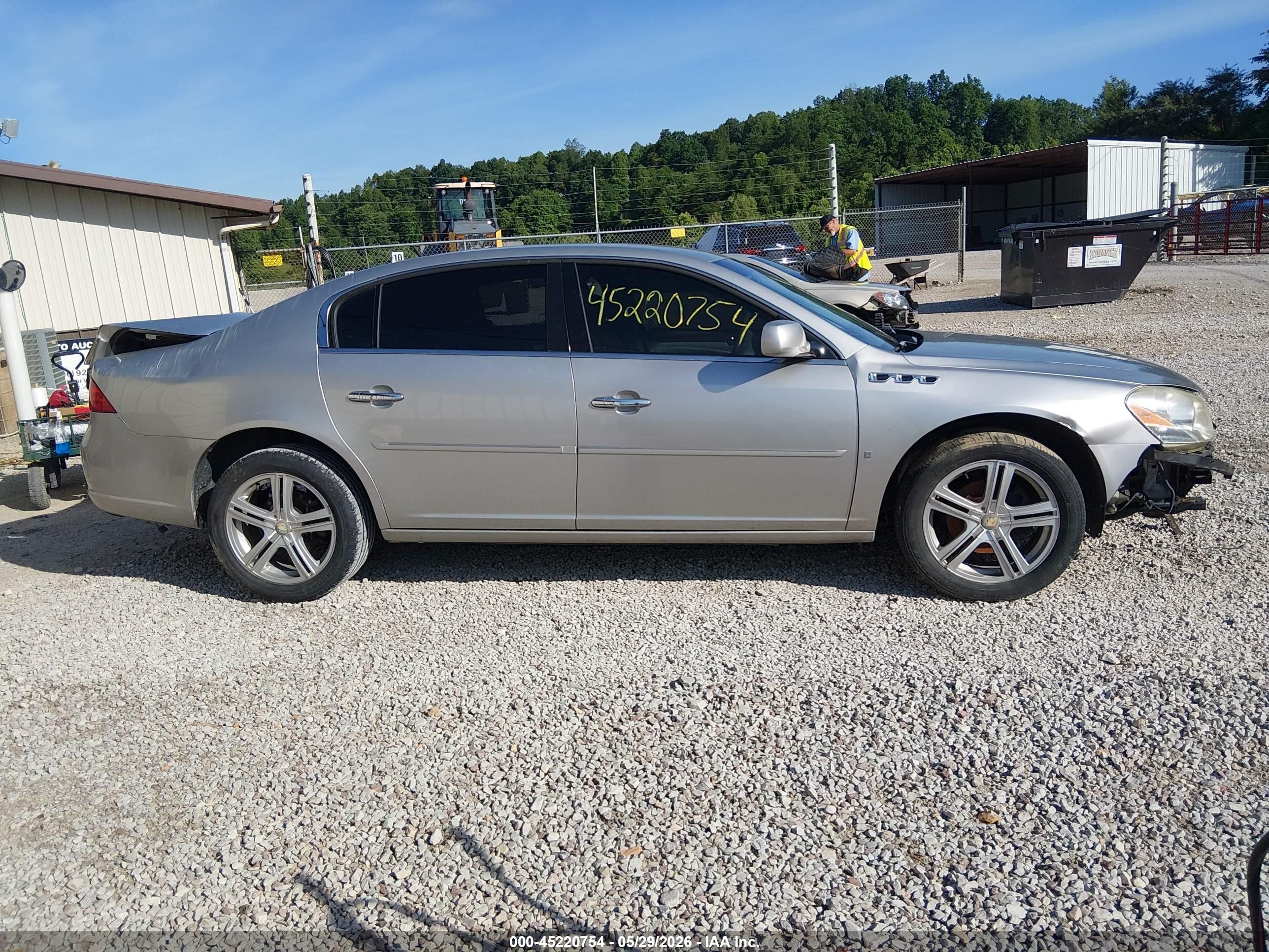 2007 Buick Lucerne Cxl Silver vin: 1G4HD57227U183928