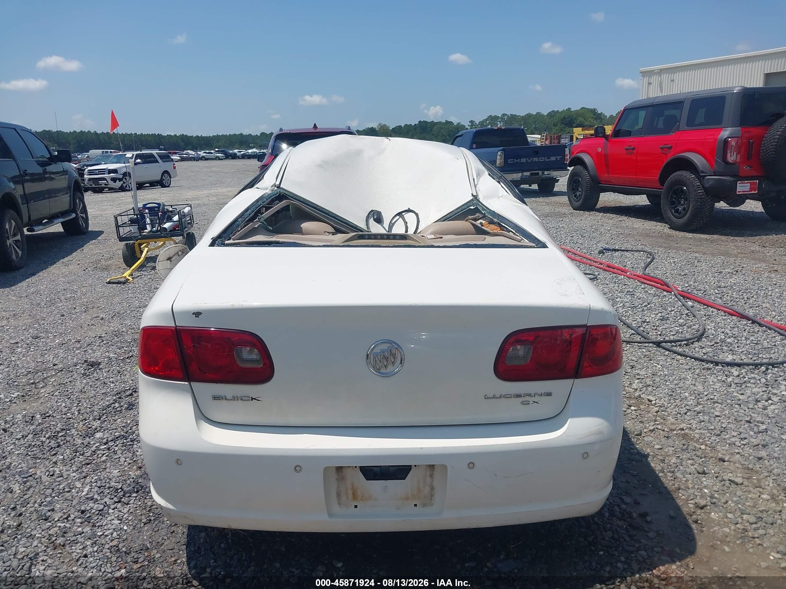 2007 Buick Lucerne Cxl White vin: 1G4HD57227U221254