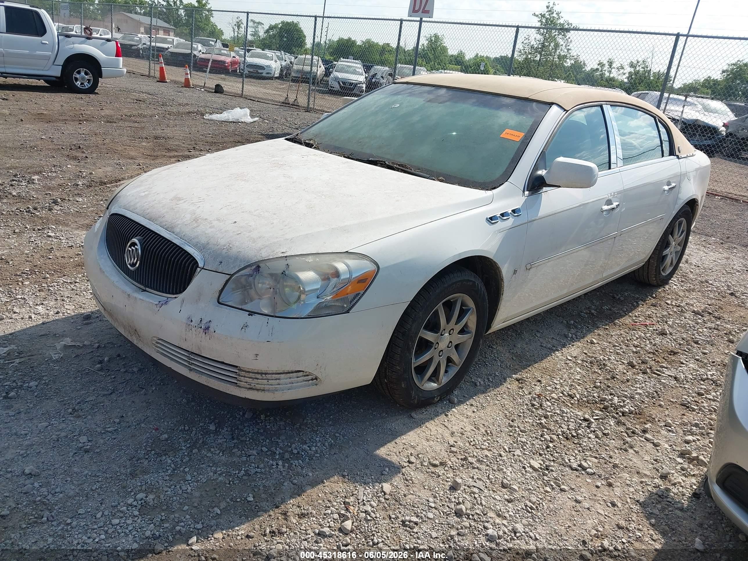 2007 Buick Lucerne Cxl White vin: 1G4HD57237U149013