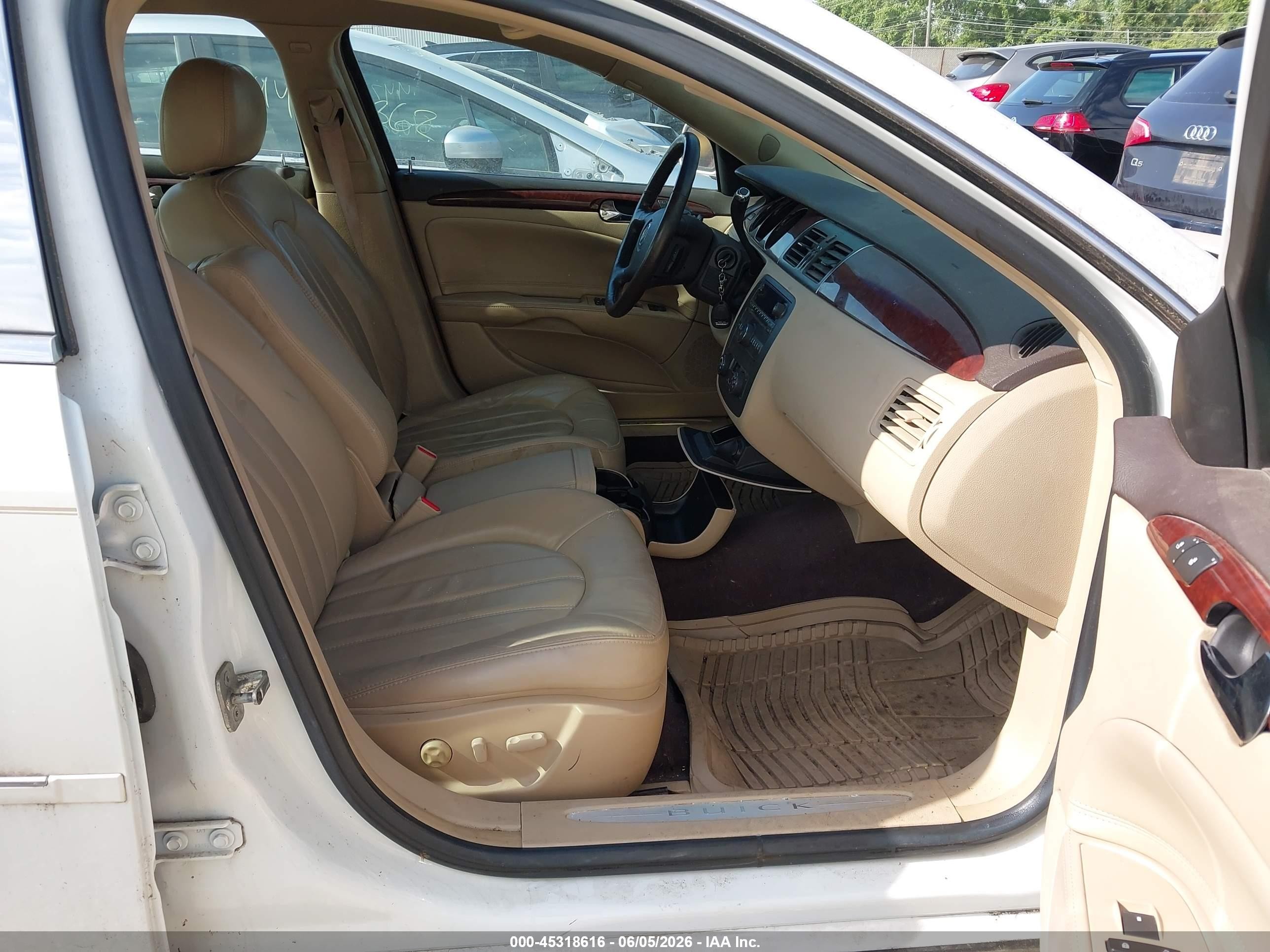2007 Buick Lucerne Cxl White vin: 1G4HD57237U149013