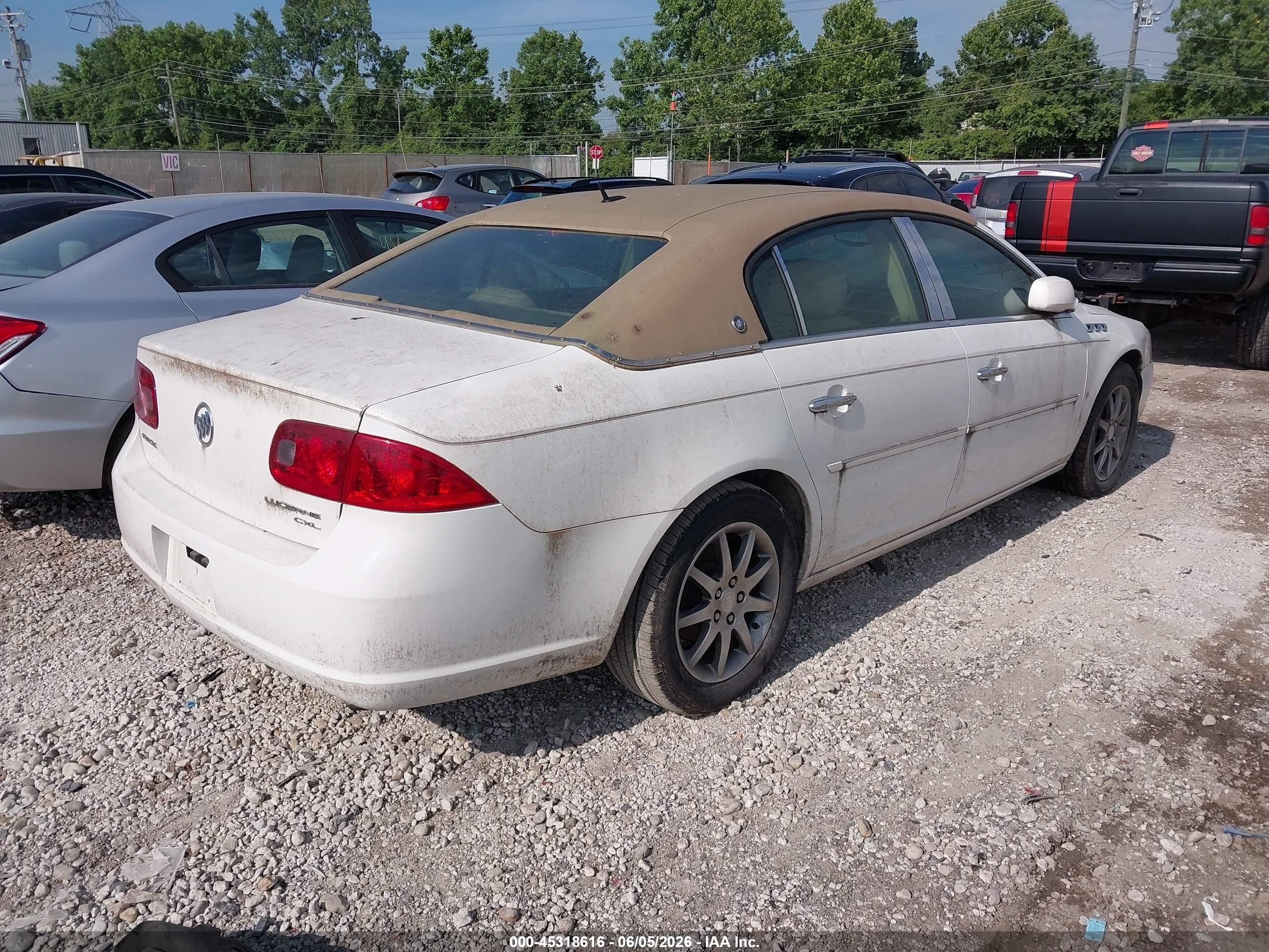 2007 Buick Lucerne Cxl White vin: 1G4HD57237U149013