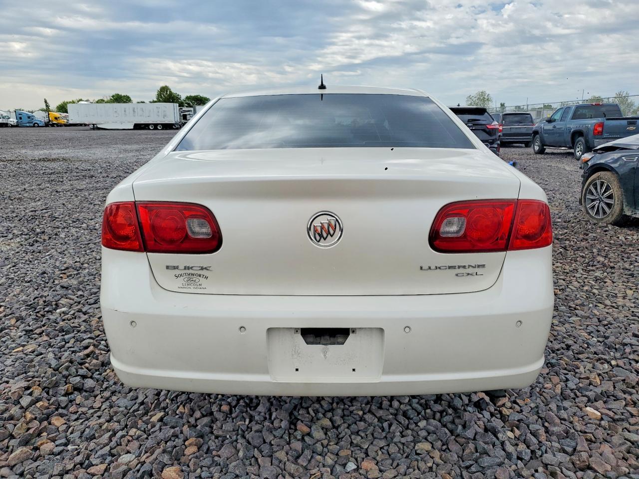 2007 Buick Lucerne Cxl White vin: 1G4HD57237U226950