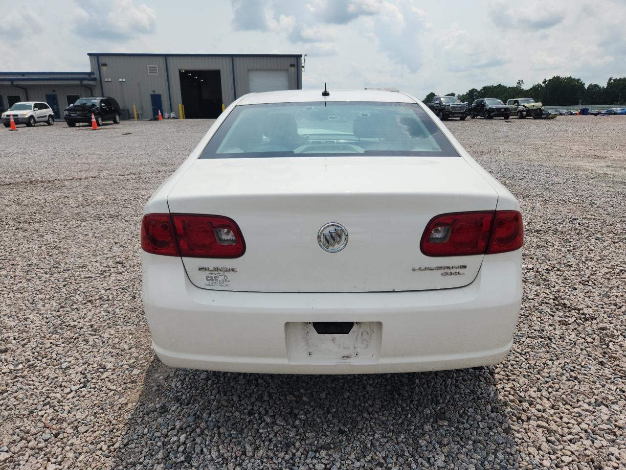 2007 Buick Lucerne Cx White vin: 1G4HD57247U140417