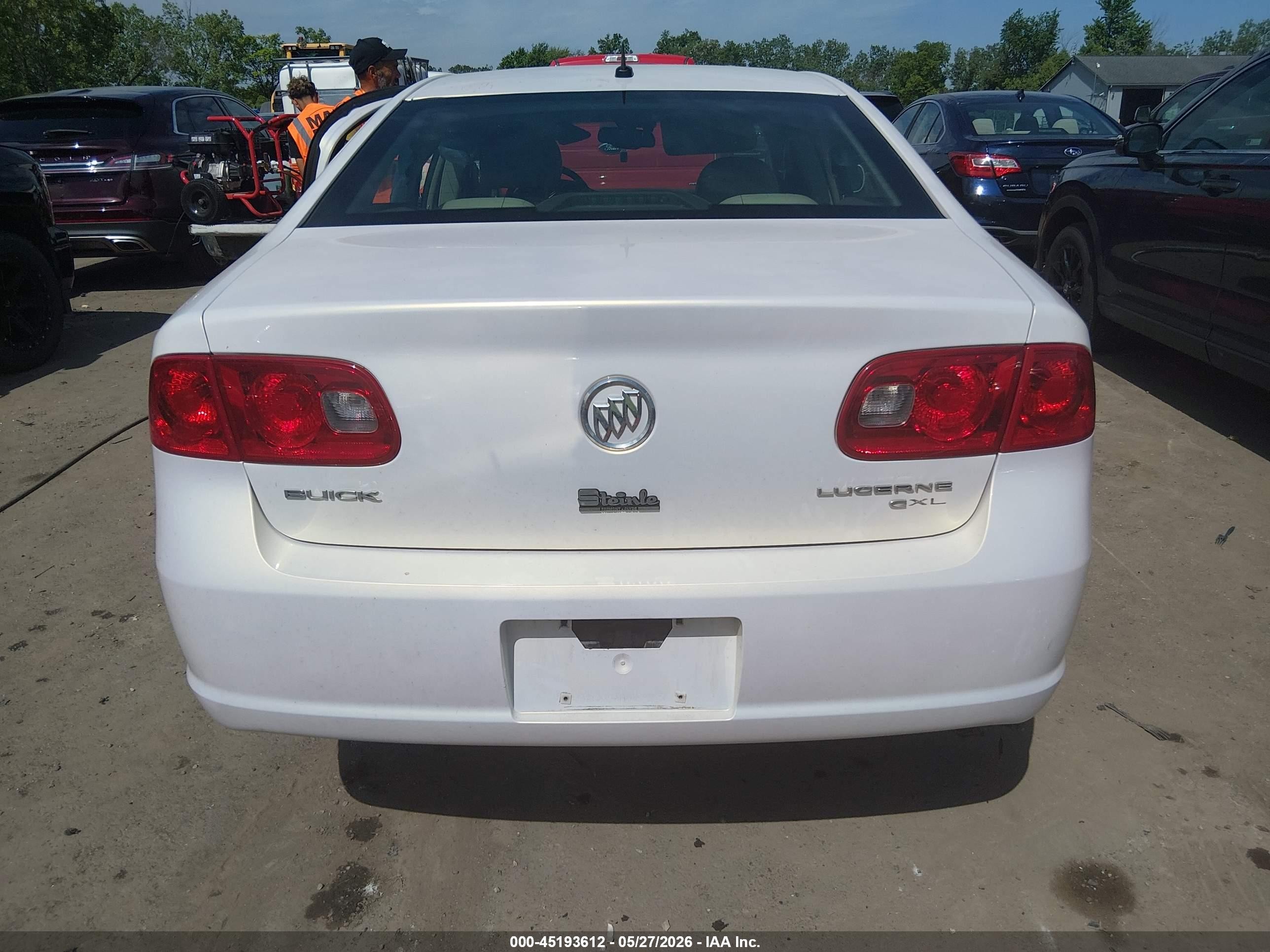 2007 Buick Lucerne Cxl Белый vin: 1G4HD57247U179380