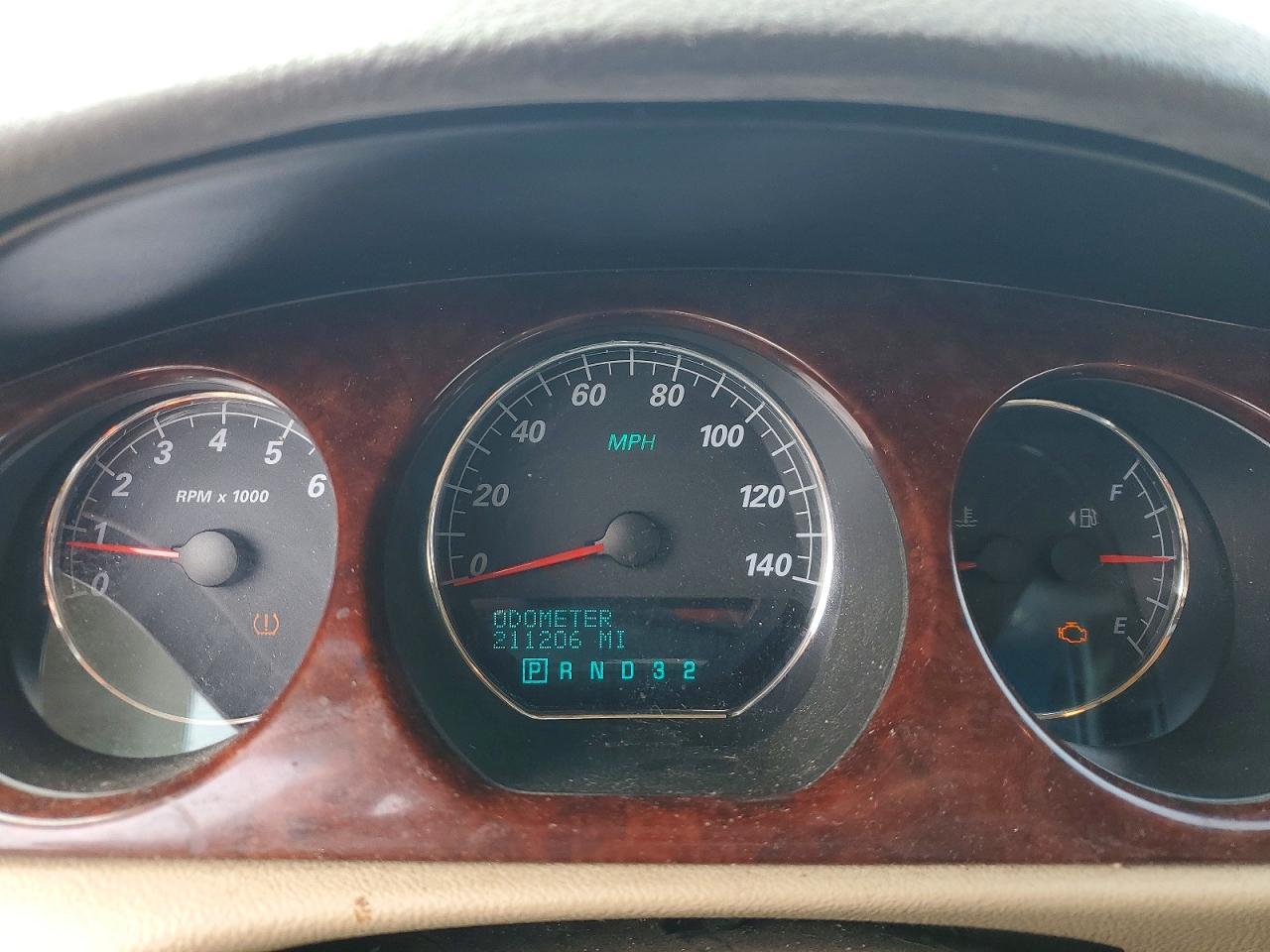2007 Buick Lucerne Cxl White vin: 1G4HD57247U203886