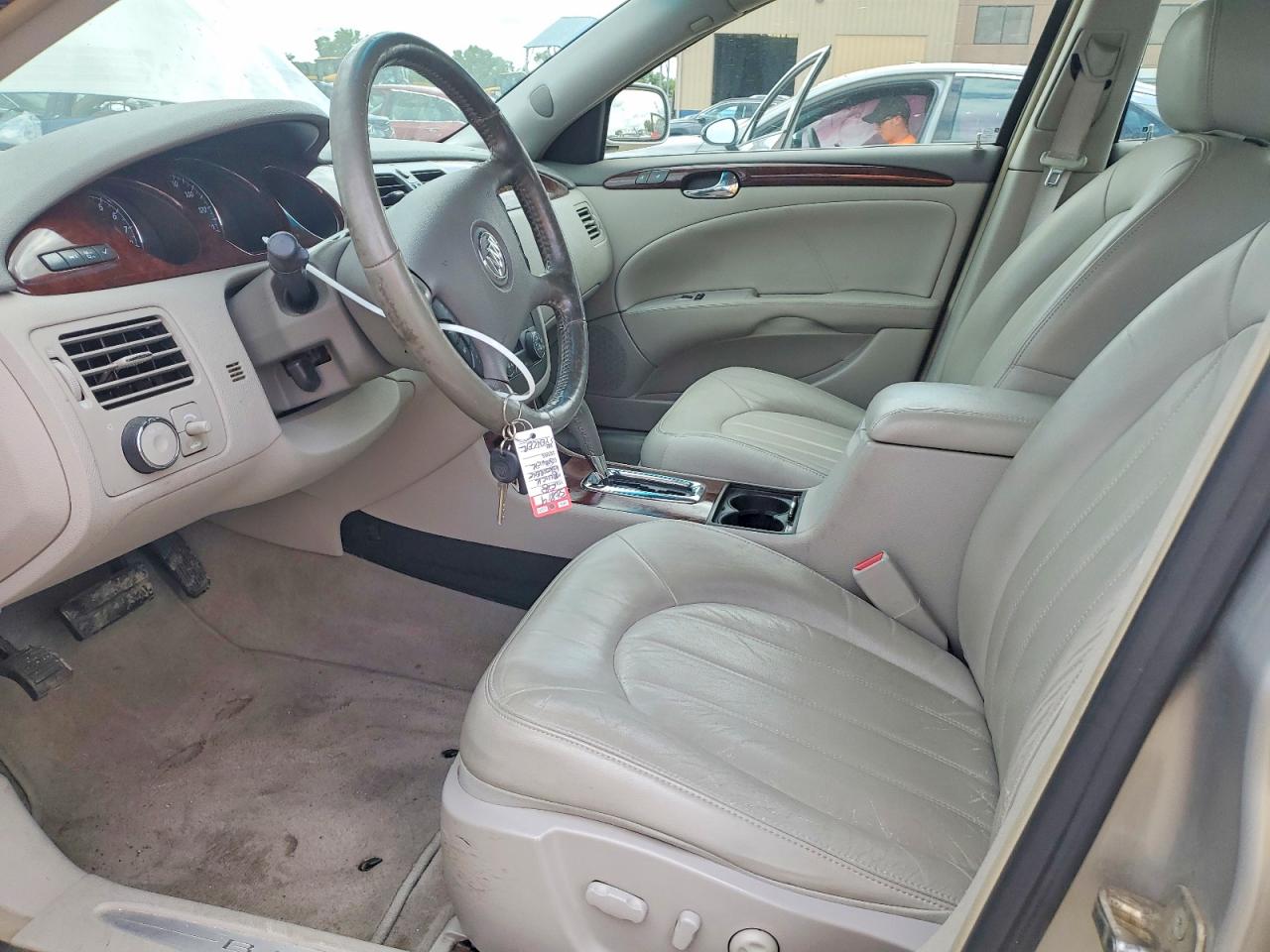 2008 Buick Lucerne Silver vin: 1G4HD57248U185651