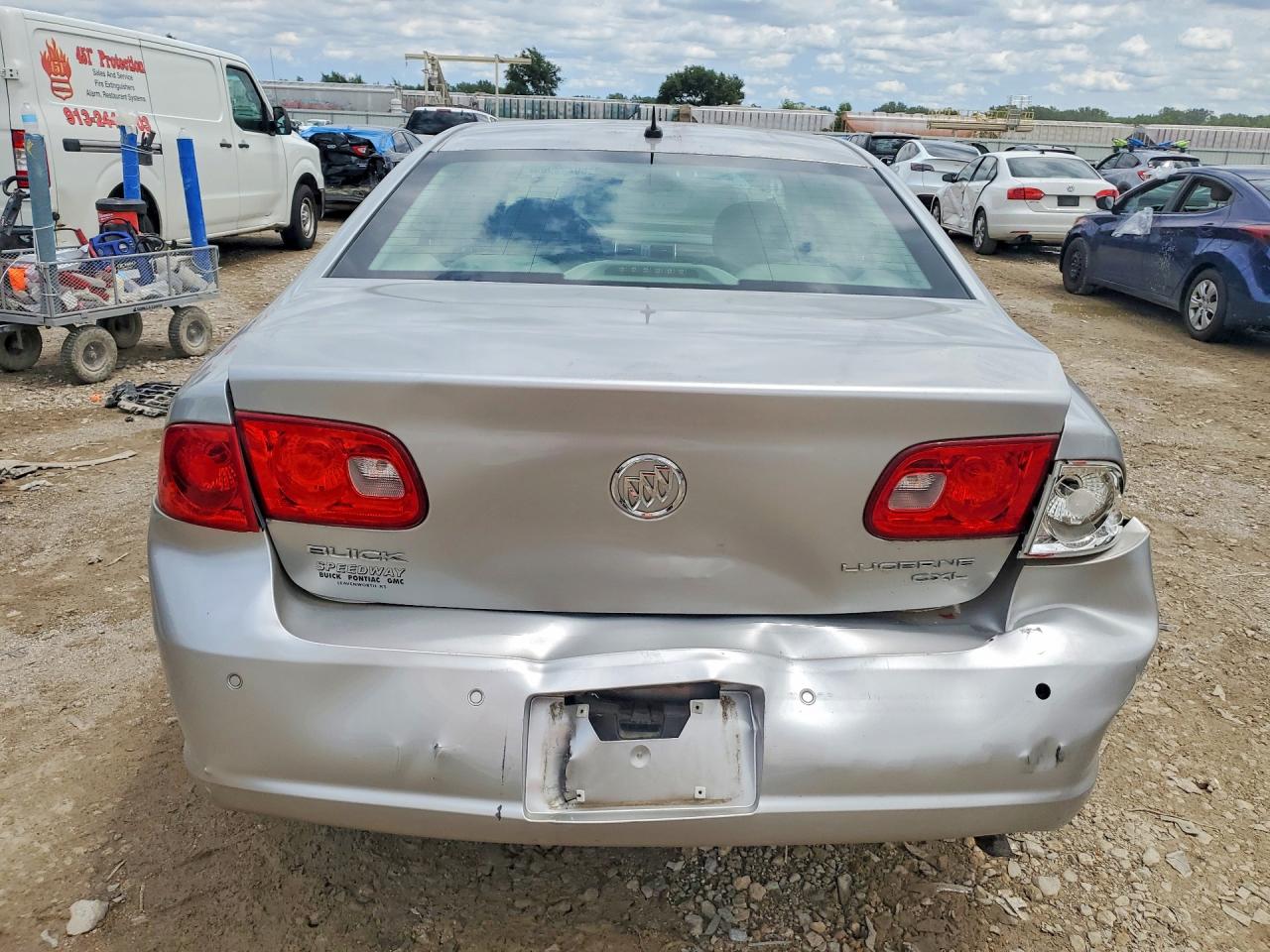 2008 Buick Lucerne Silver vin: 1G4HD57248U185651