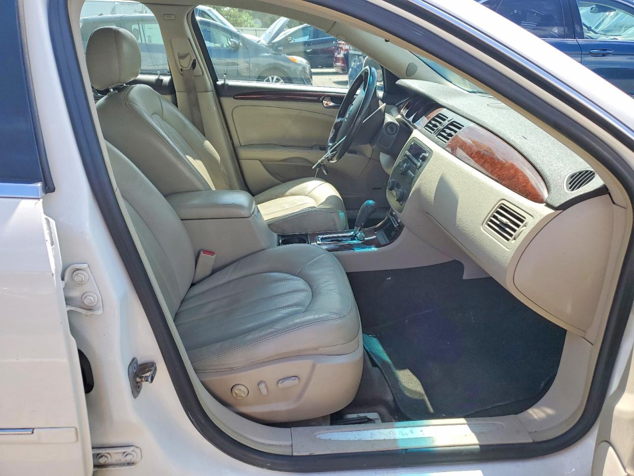 2008 Buick Lucerne Cxl Белый vin: 1G4HD57258U106262