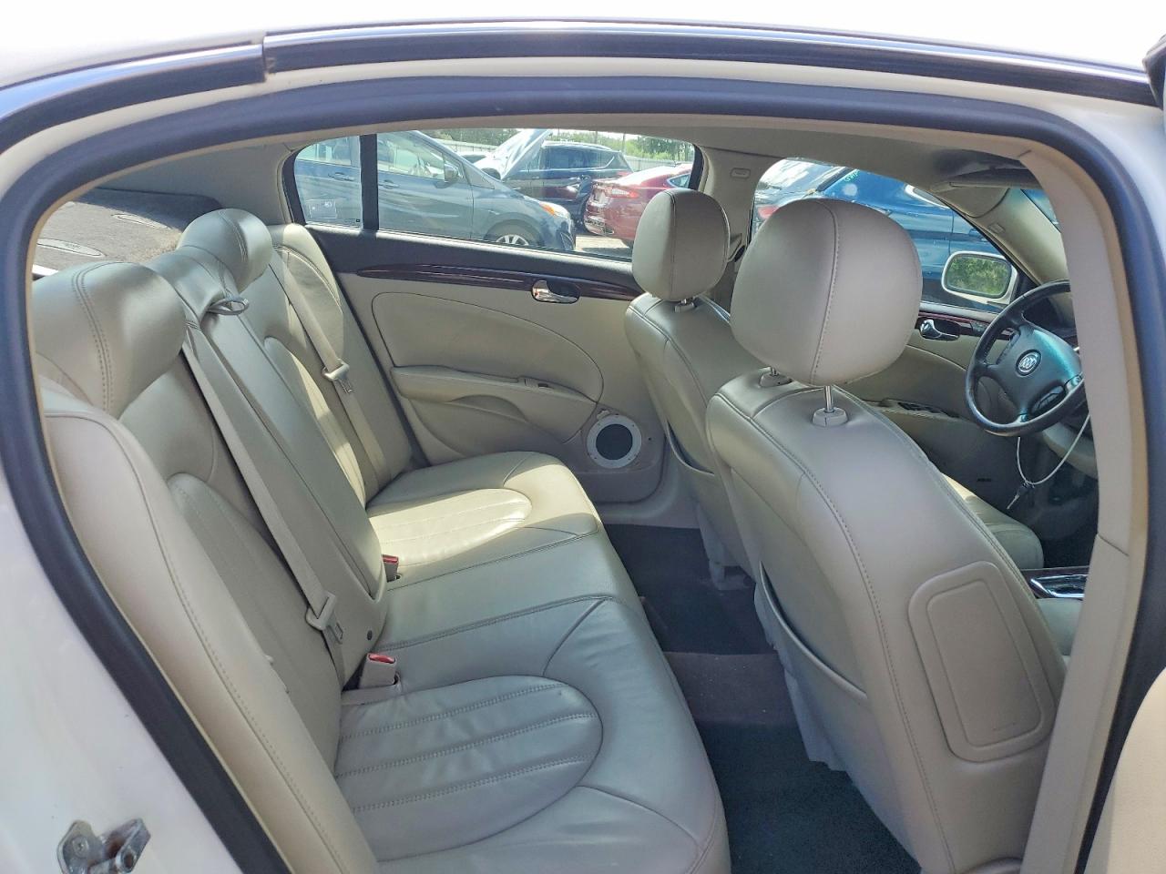 2008 Buick Lucerne Cxl Белый vin: 1G4HD57258U106262